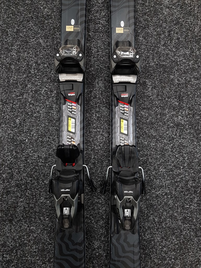 Schiuri Volkl Viola Flair folosite