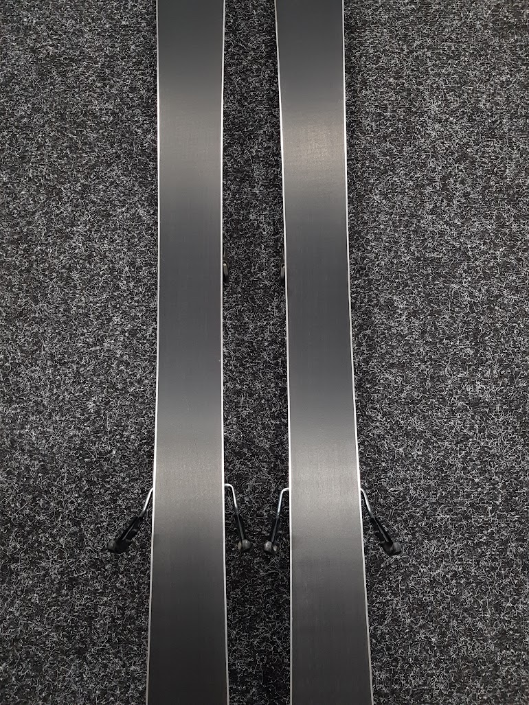 Schiuri Volkl Viola Flair folosite