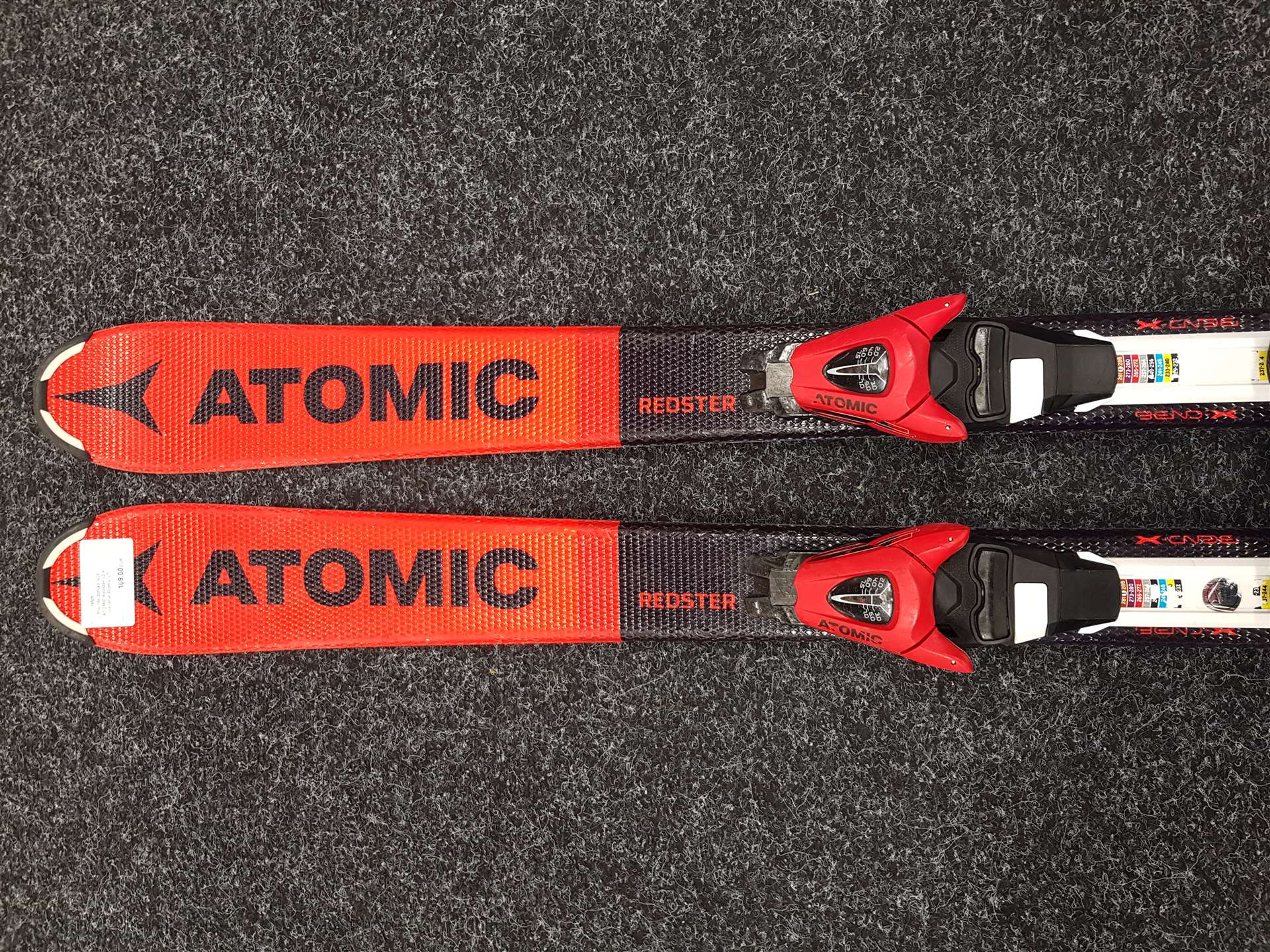 Gebrauchte Kinderski ATOMIC Redster J2 + Atomic L7 Bindungen