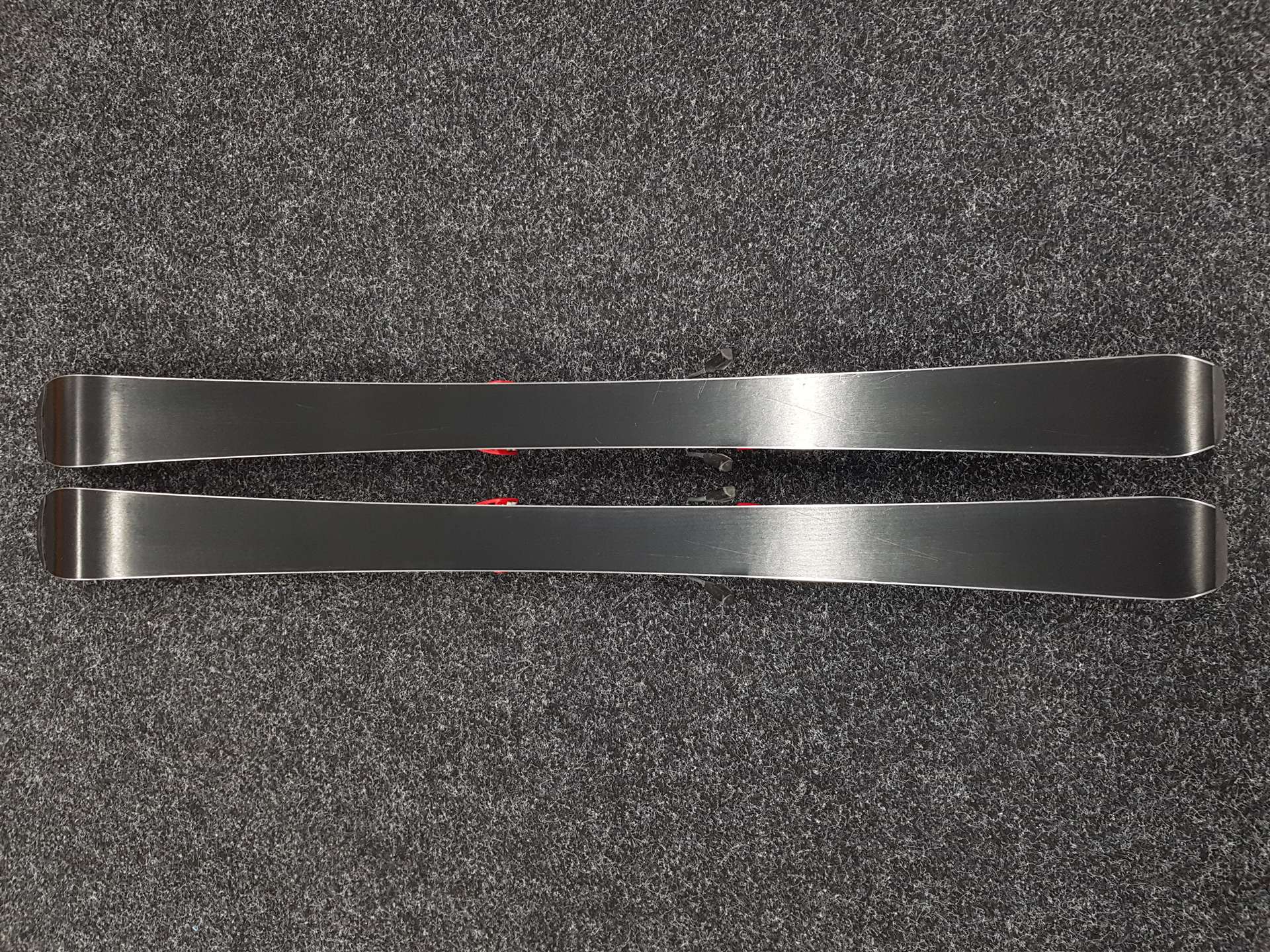 Gebrauchte Kinderski ATOMIC Redster J2 + Atomic L7 Bindungen