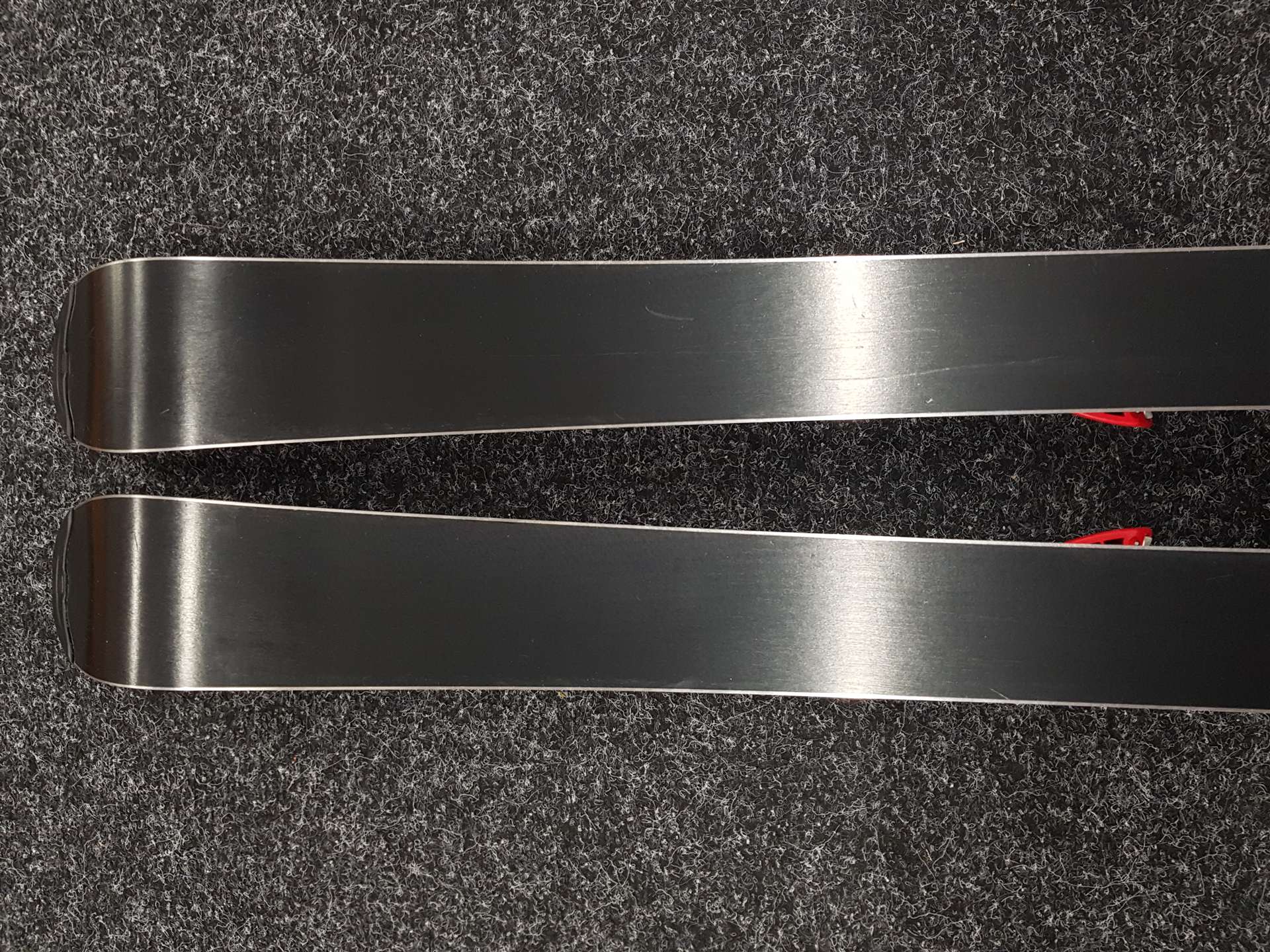 Gebrauchte Kinderski ATOMIC Redster J2 + Atomic L7 Bindungen