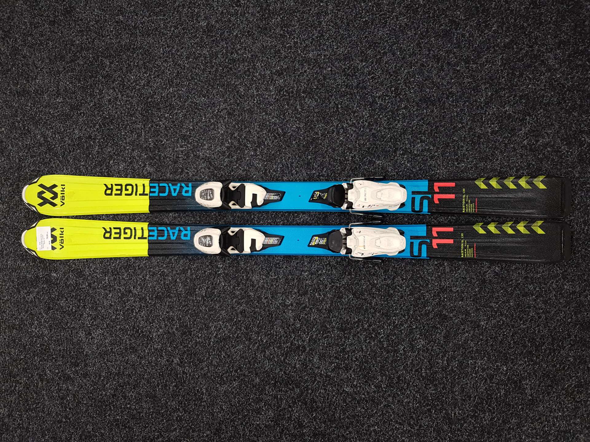 Použité dětské lyže VOLKL Racetiger SL + vázání Marker 7.0