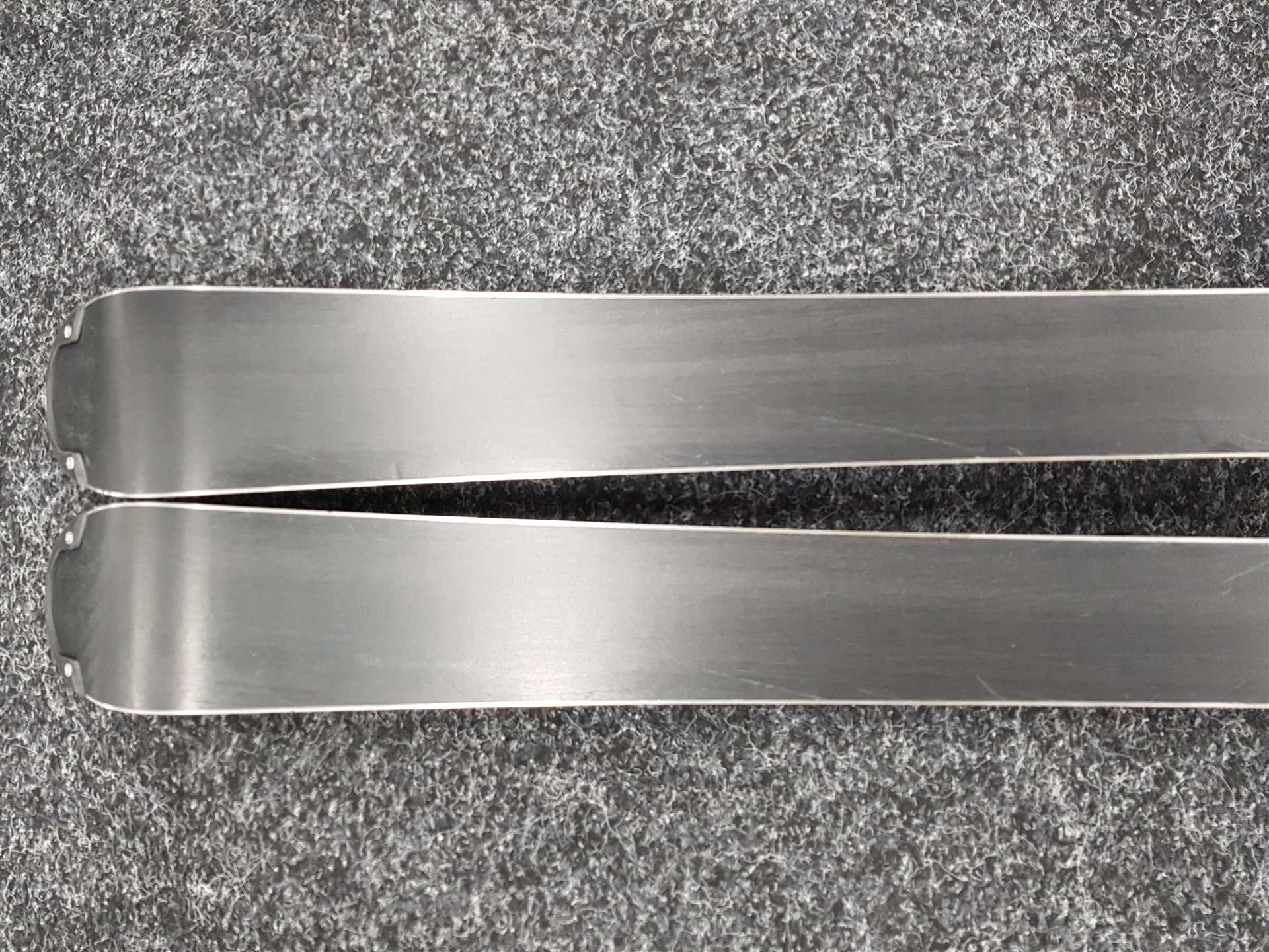 Gebrauchte Kinderski VÖLKL Racetiger SL + Bindungen Marker 7.0