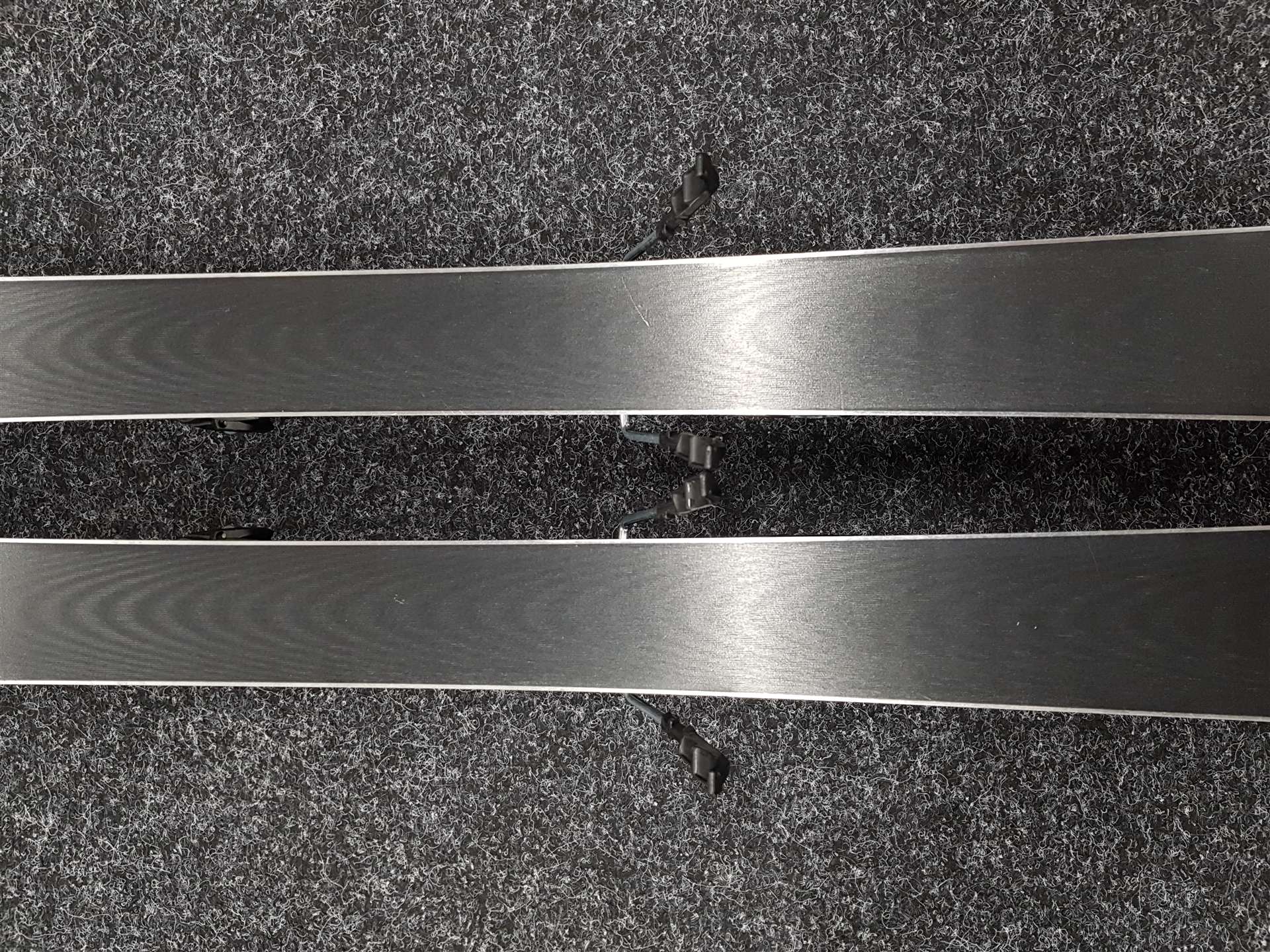Esquís K2 Disrtion MTi W usados + fijaciones Marker 11