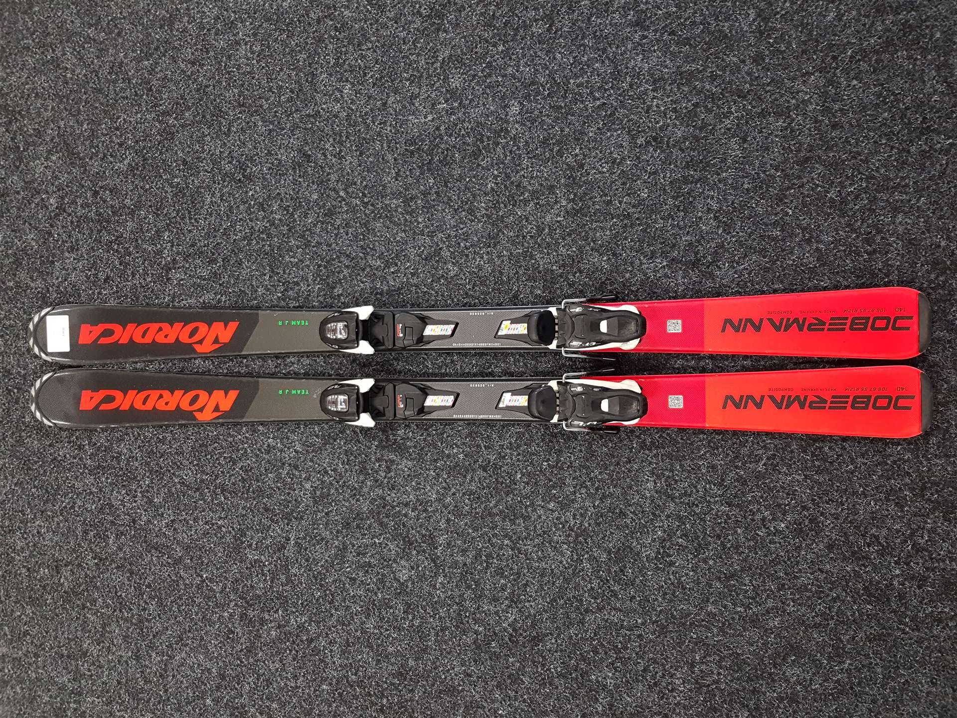 Rabljene smuči NORDICA Doberman Team JR + vezi Marker 7.0