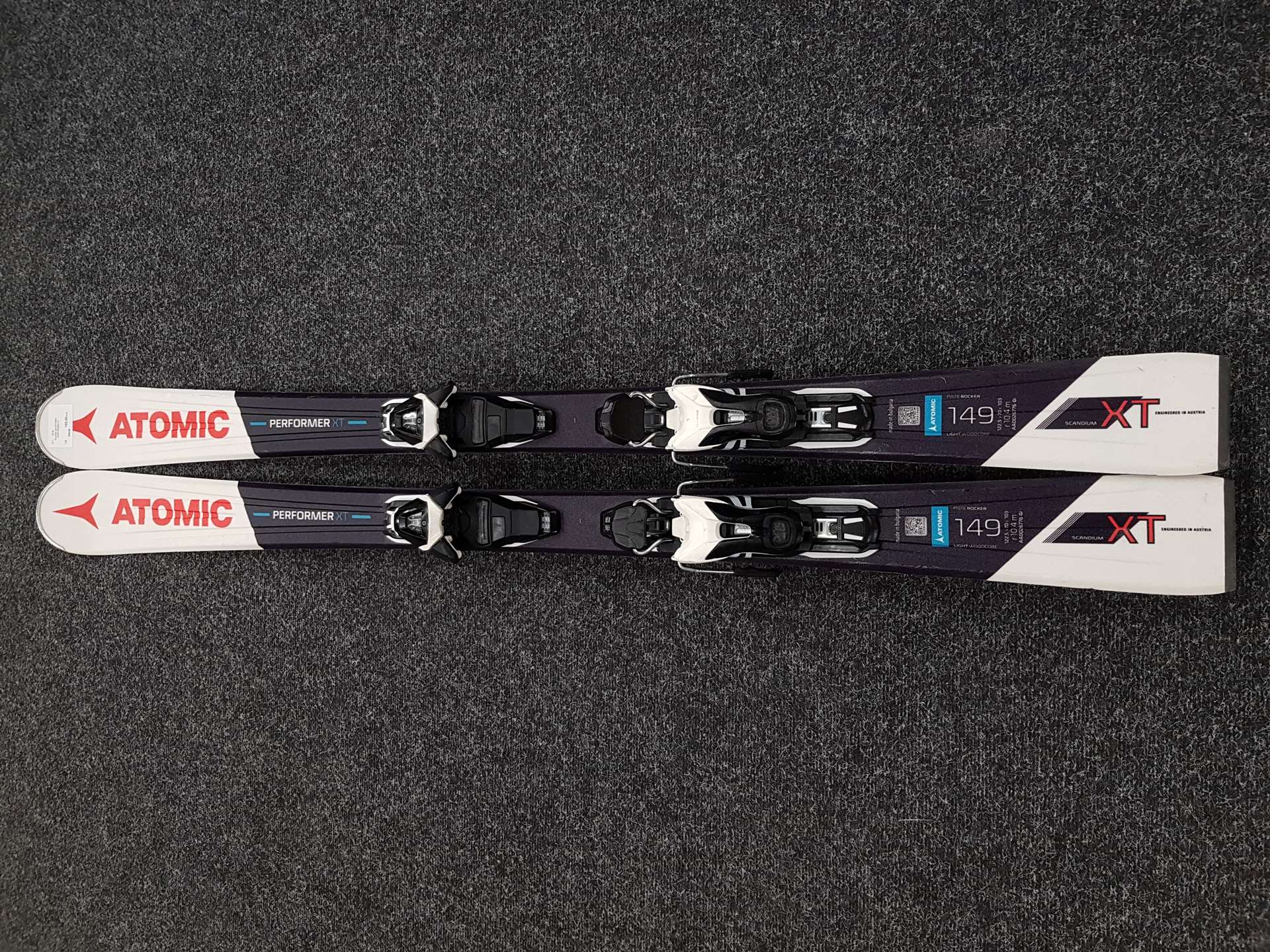 Použité lyže ATOMIC PERFORMER XT