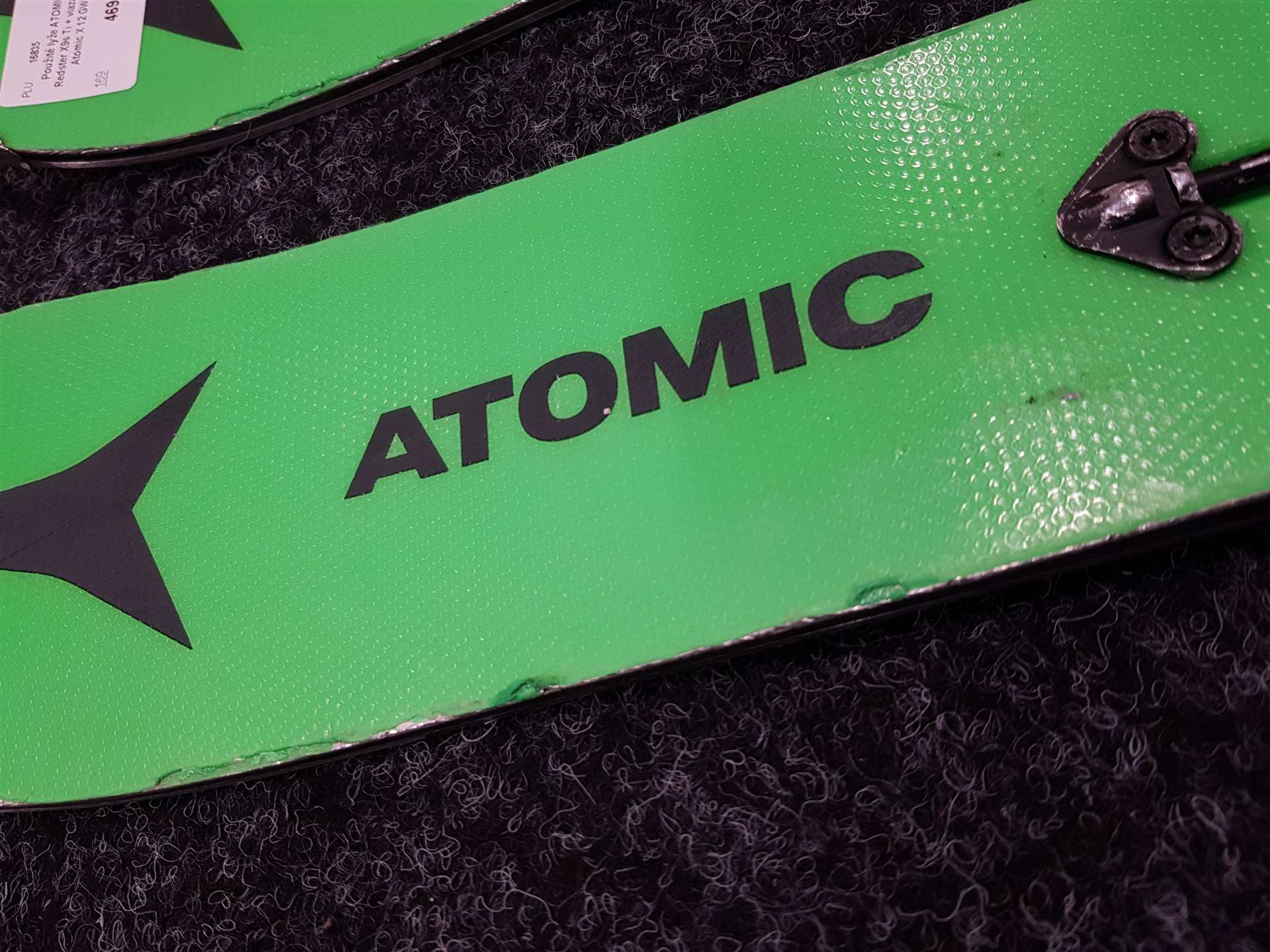 Použité lyže ATOMIC Redster X9s Ti + viazanie Atomic X 12 GW