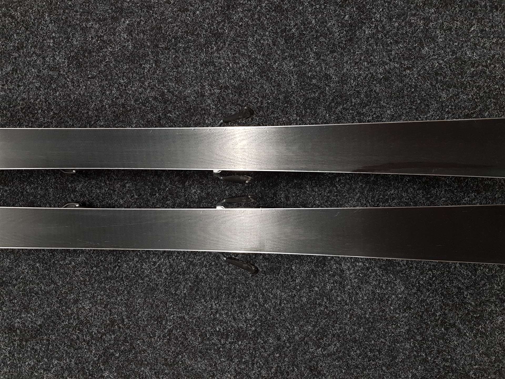 Použité lyže ATOMIC Redster X9s Ti + viazanie Atomic X 12 GW