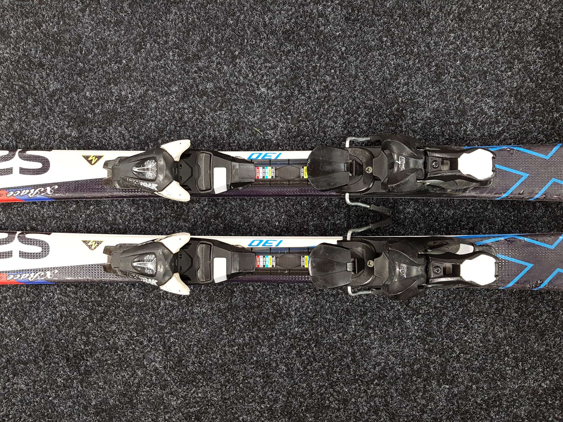 Použité lyže SALOMON X Race curve rocker + vázání Ezytrak