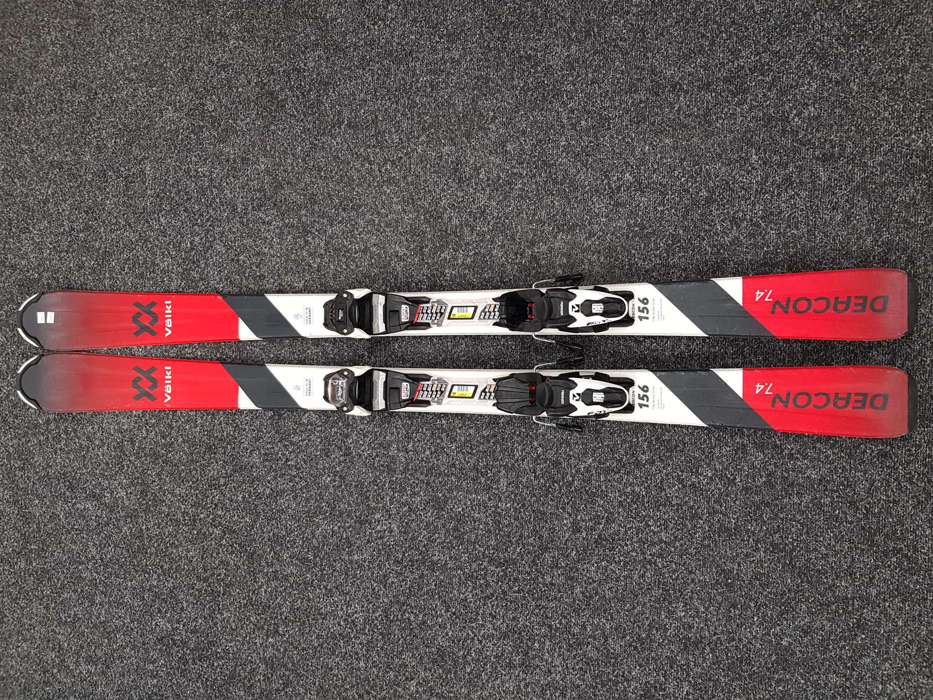 Skis d'occasion VOLKL DEACON 7.4