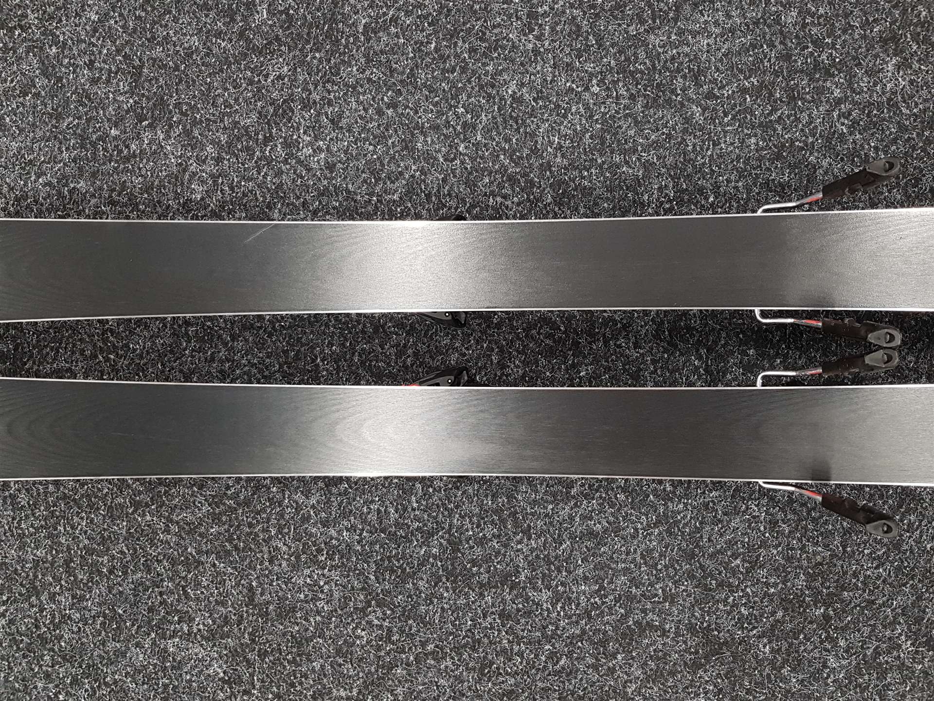 Schiuri ATOMIC Redster S7 folosite + legături Atomic M 12