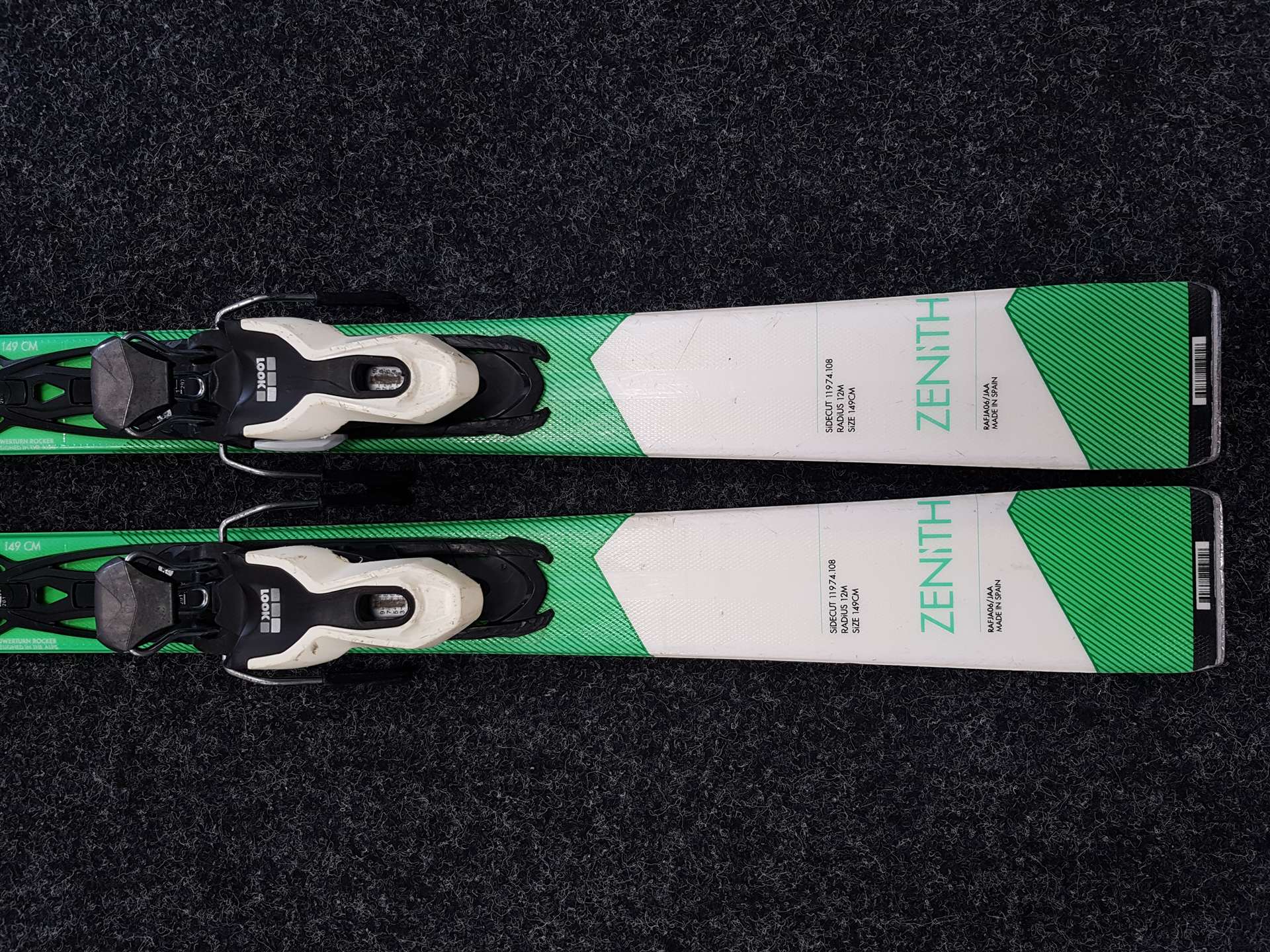 Sci ROSSIGNOL Zenith usati + attacchi Look Xpress 10
