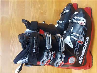 Použité lyžařky NORDICA SPORT MACHINE 90