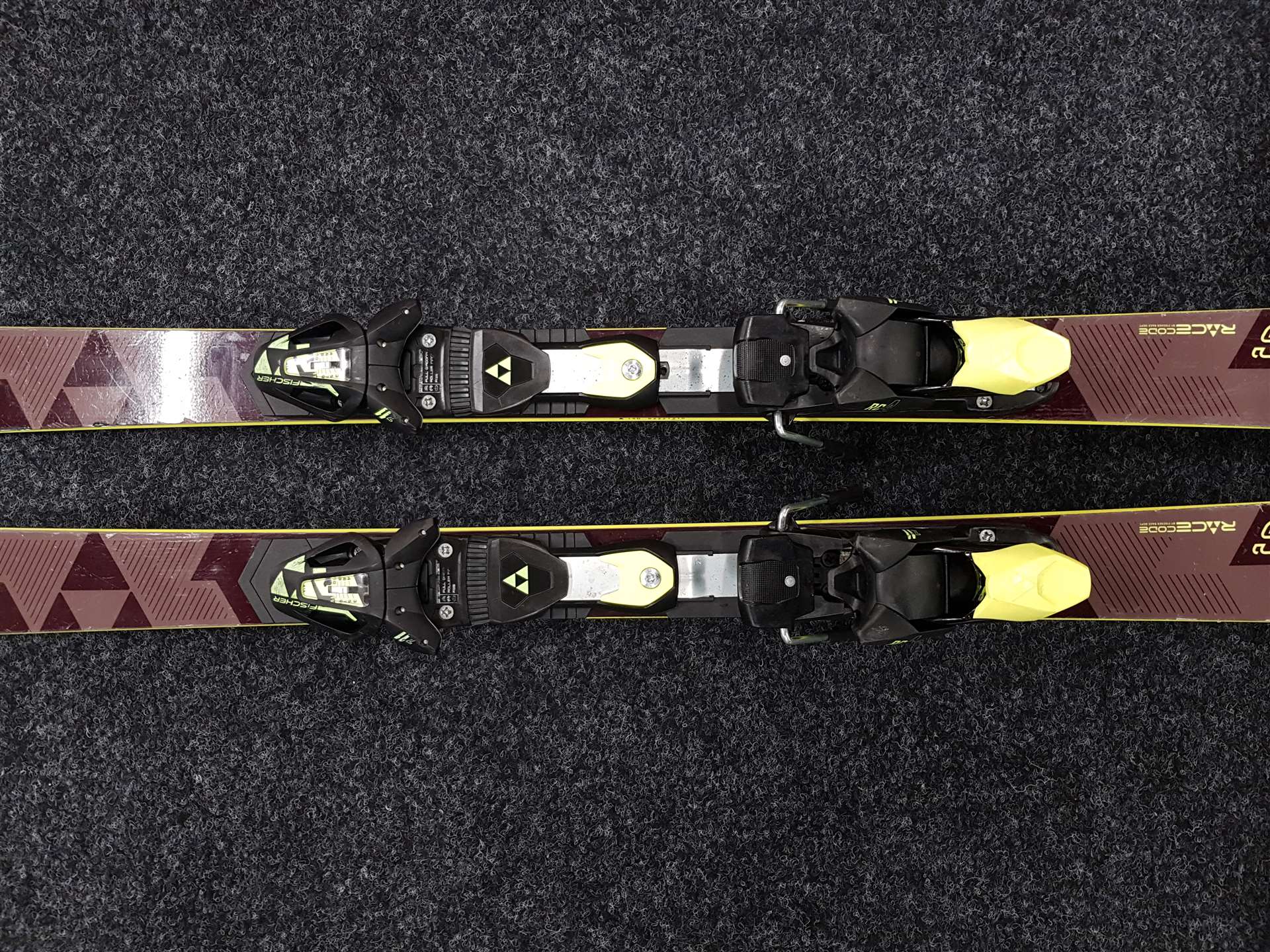 Použité lyže FISCHER Worldcup GS RC4 + vázání Fischer RC4 z11