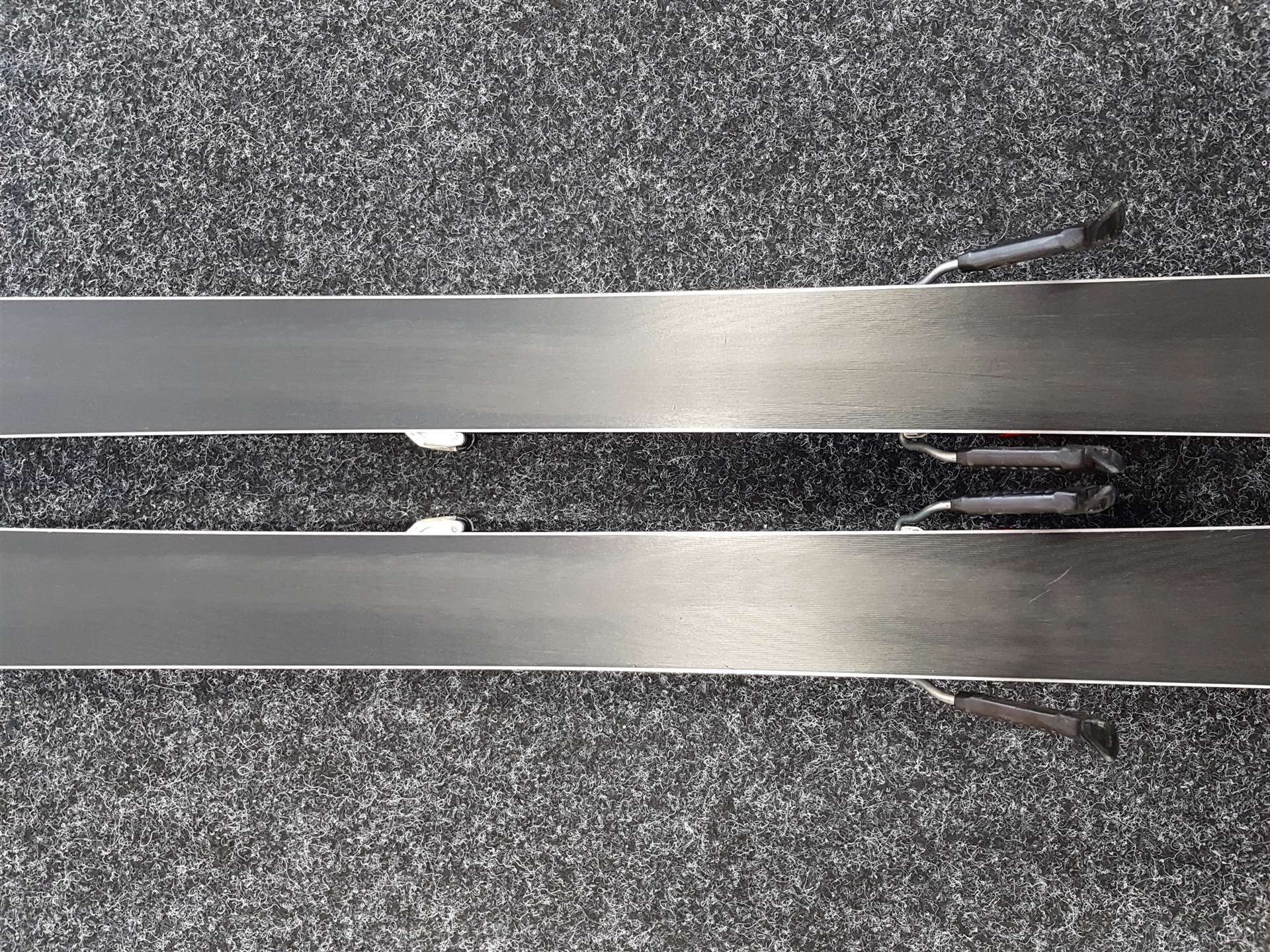 Použité lyže ATOMIC Race GS + vázání Atomic Neox 12