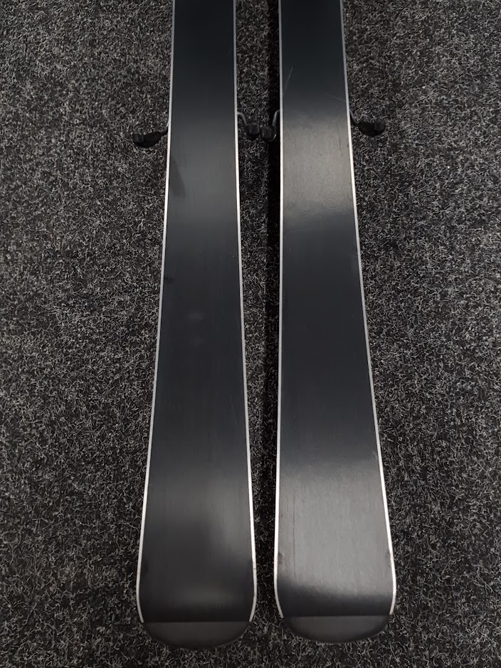 Schiuri Elan Formula second hand