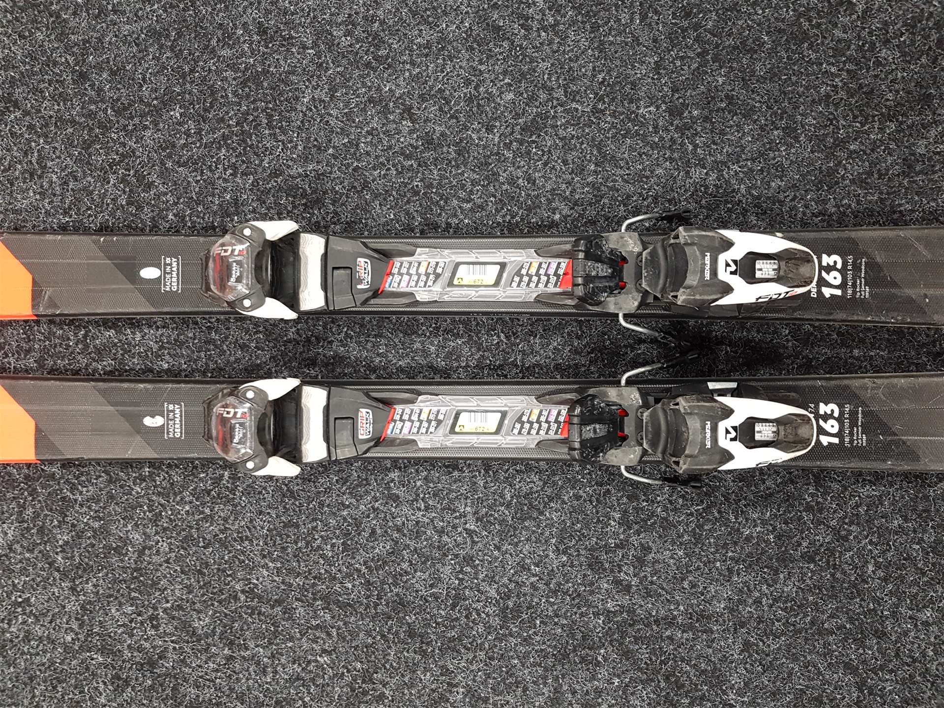 Sci VOLKL Deacon 7.4 usati + attacchi Marker FTD 10