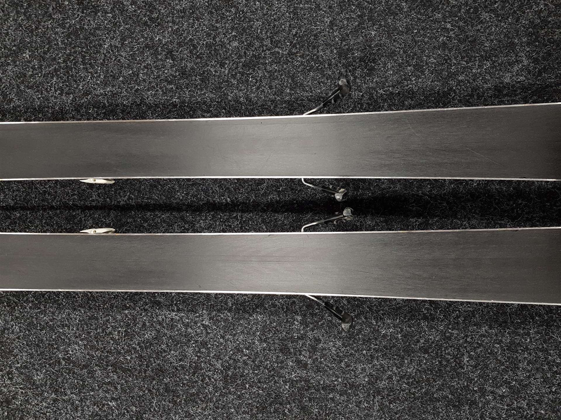 Sci VOLKL Deacon 7.4 usati + attacchi Marker FTD 10