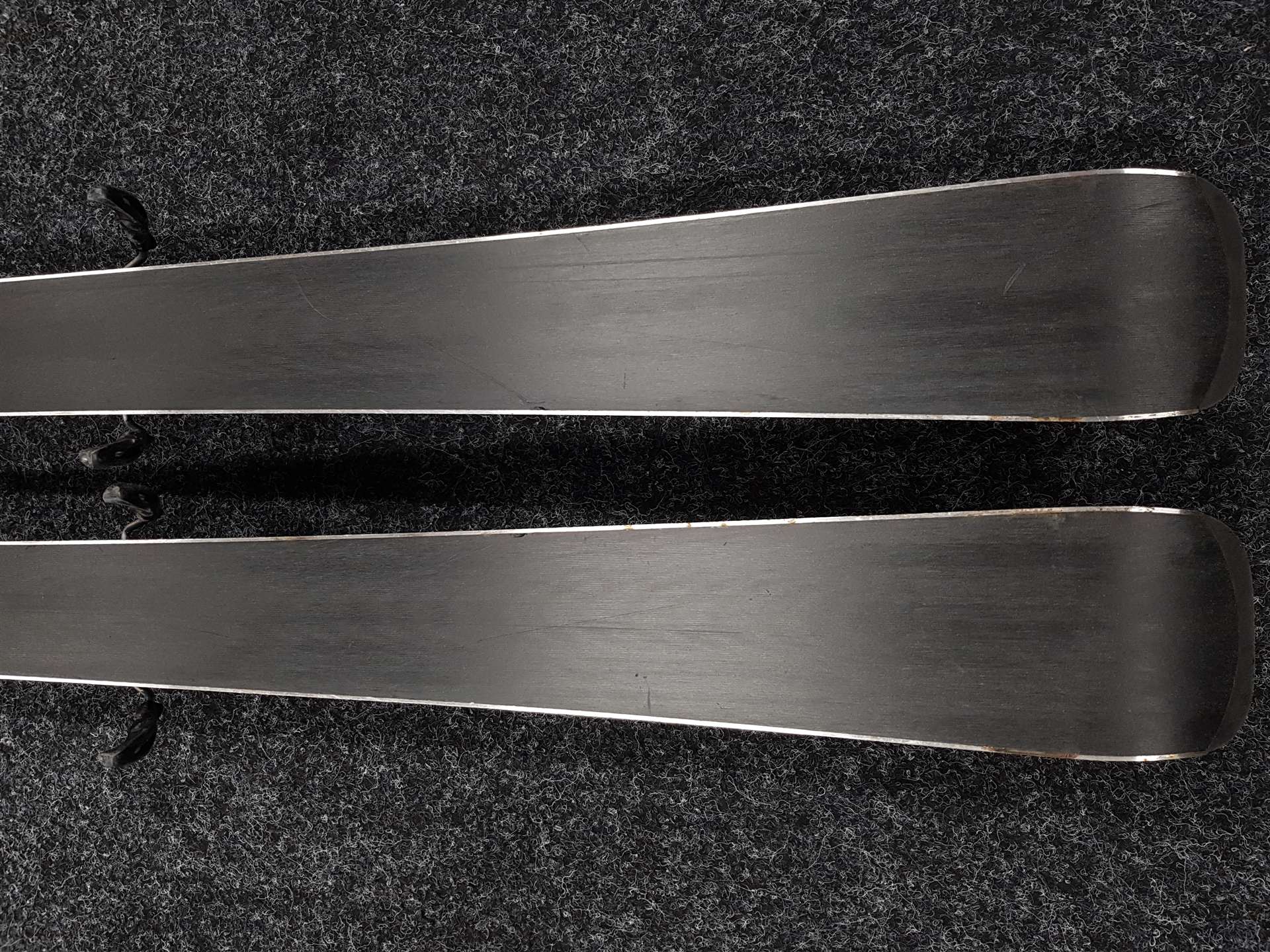 Sci VOLKL Deacon 7.4 usati + attacchi Marker FTD 10