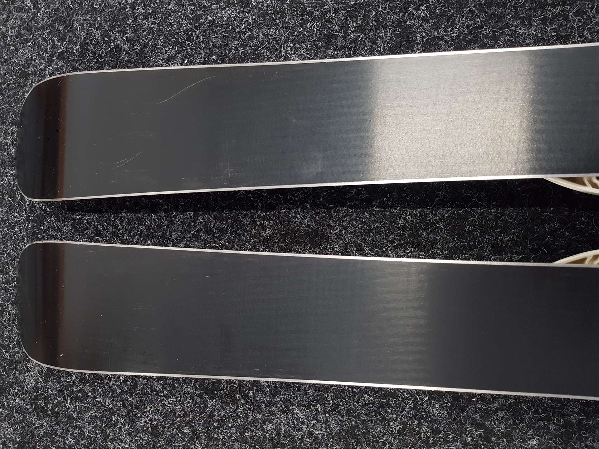 Gebrauchte Kinderski ATOMIC Redster J2 + Atomic 4.5 Bindungen