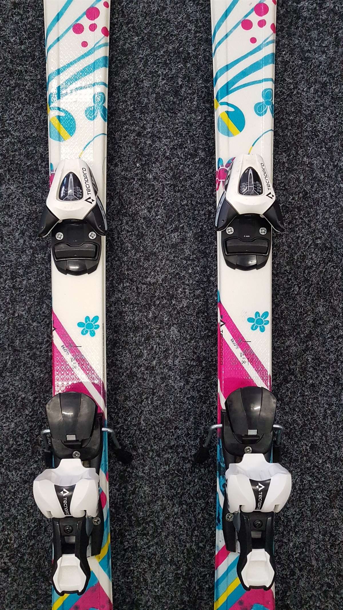Bazárové lyže TecnoPro Sweety
