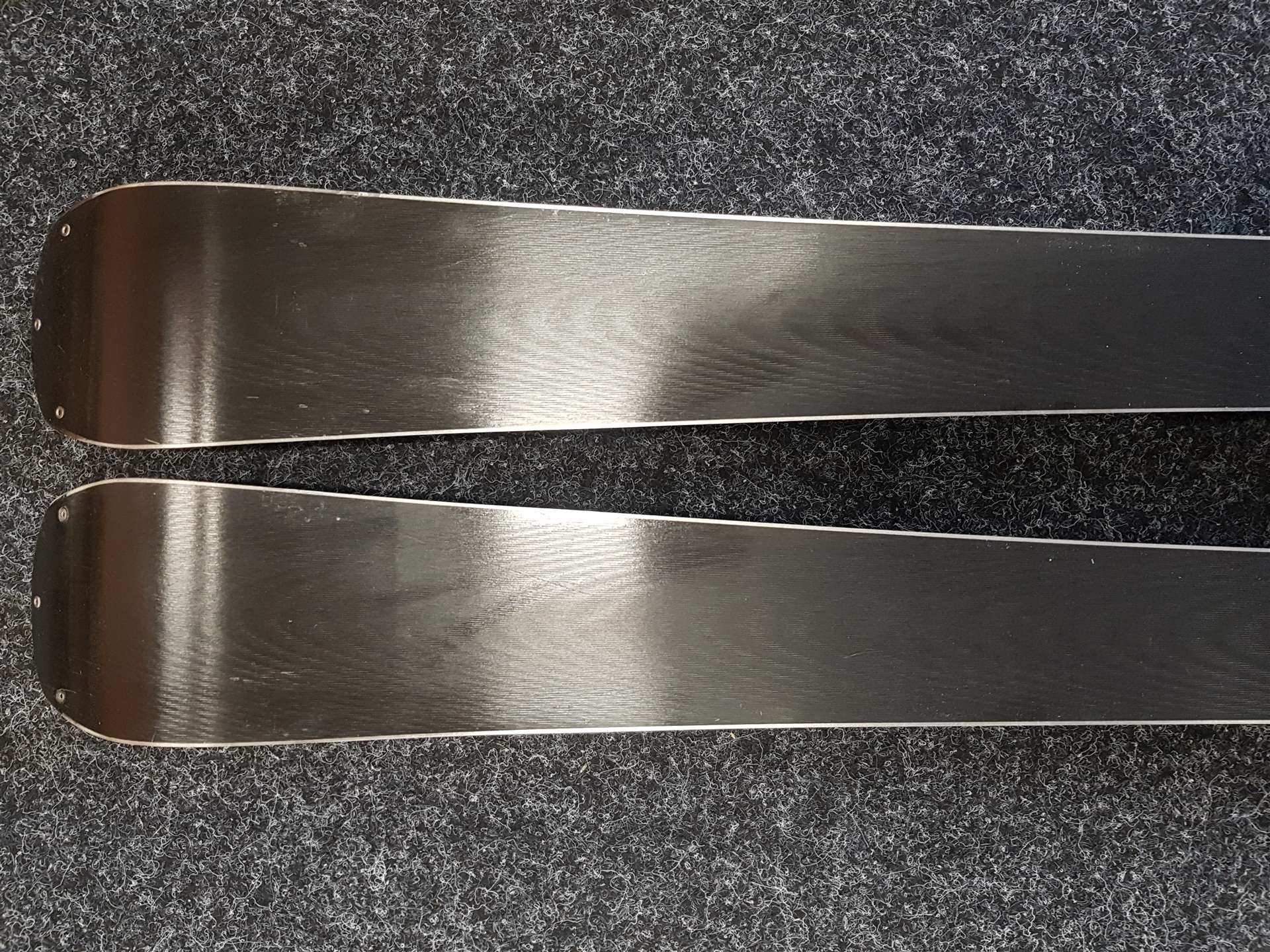 Schiuri ROSSIGNOL Pursuit RTU second-hand + legături Rossignol Axium 11