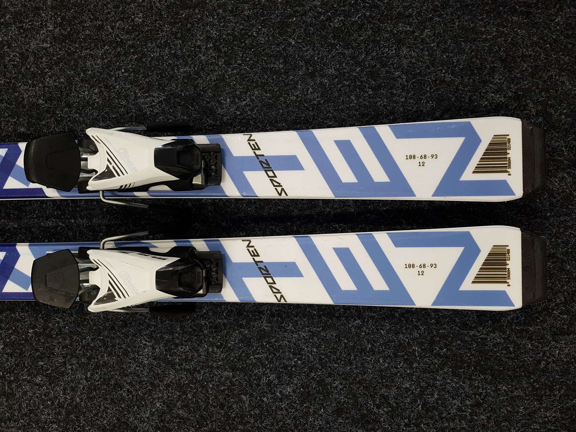 Gebrauchte Skier SPORTEN Street 140 + Tyrolia SLR 7.5 Bindungen