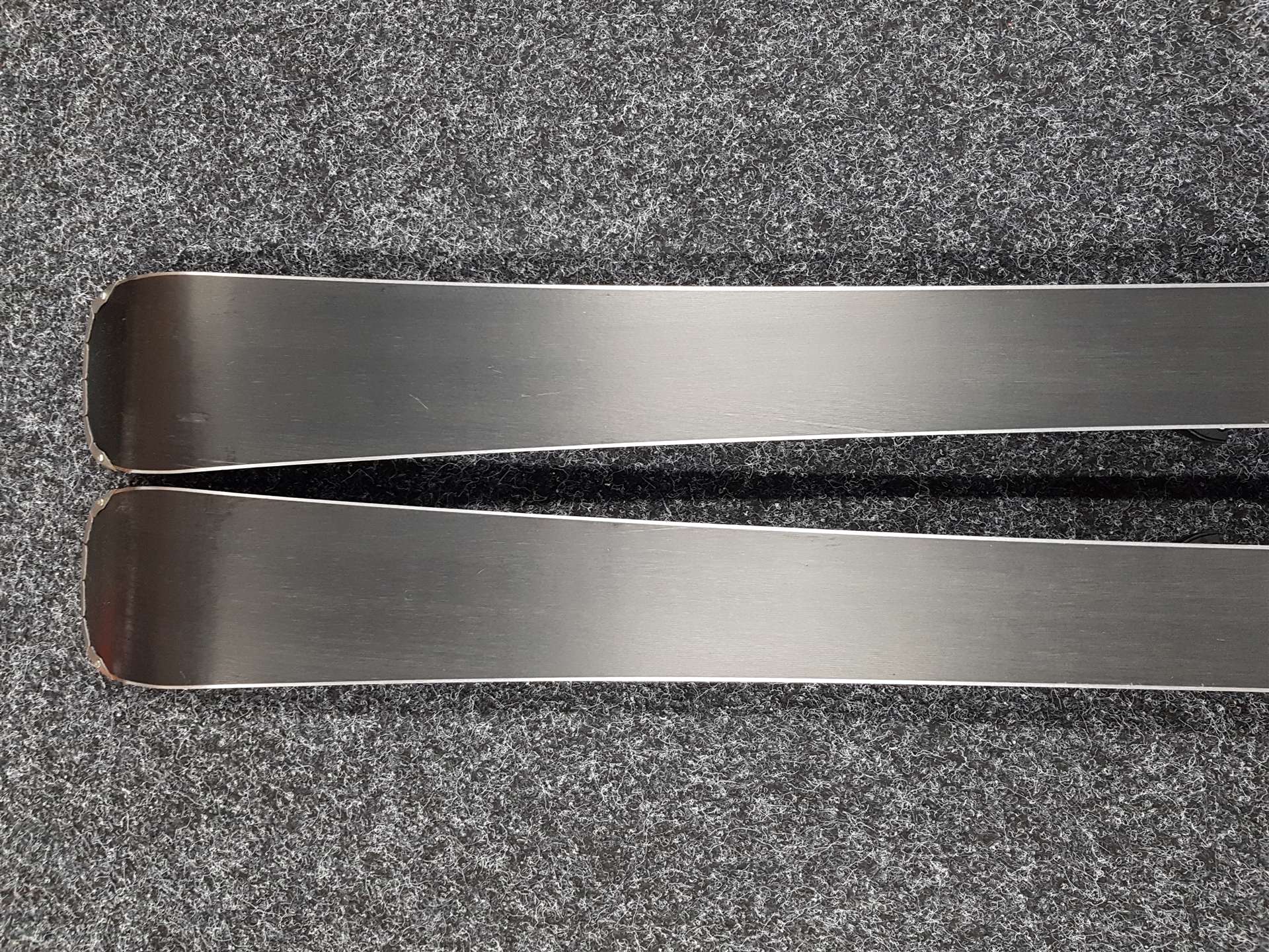 Skis HEAD Lyt Tech V4 d'occasion + fixations Tyrolia PR10