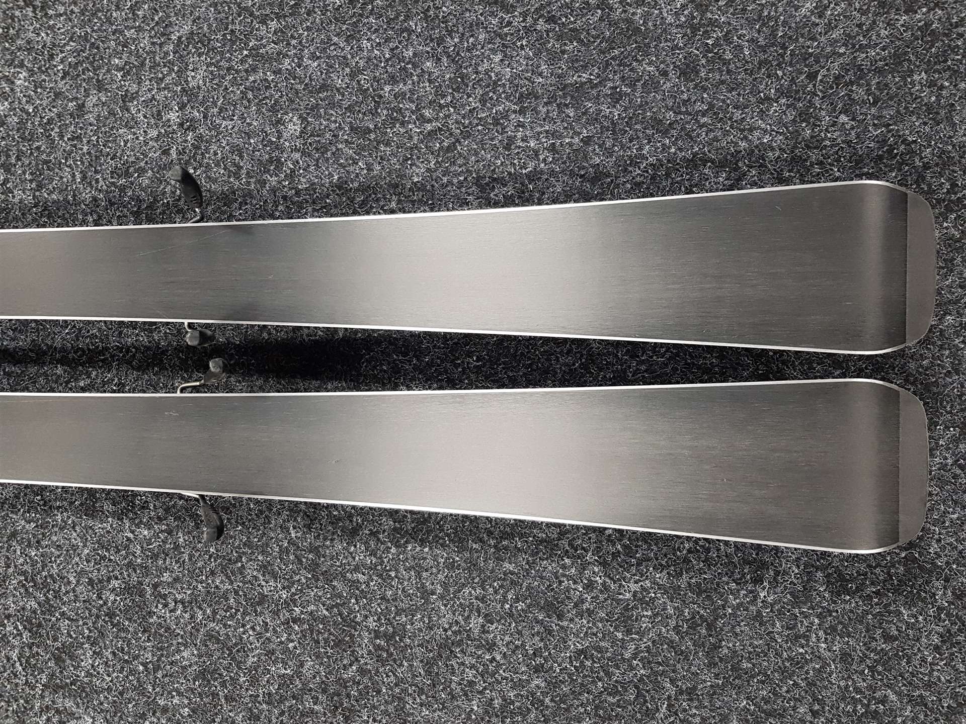 Skis HEAD Lyt Tech V4 d'occasion + fixations Tyrolia PR10