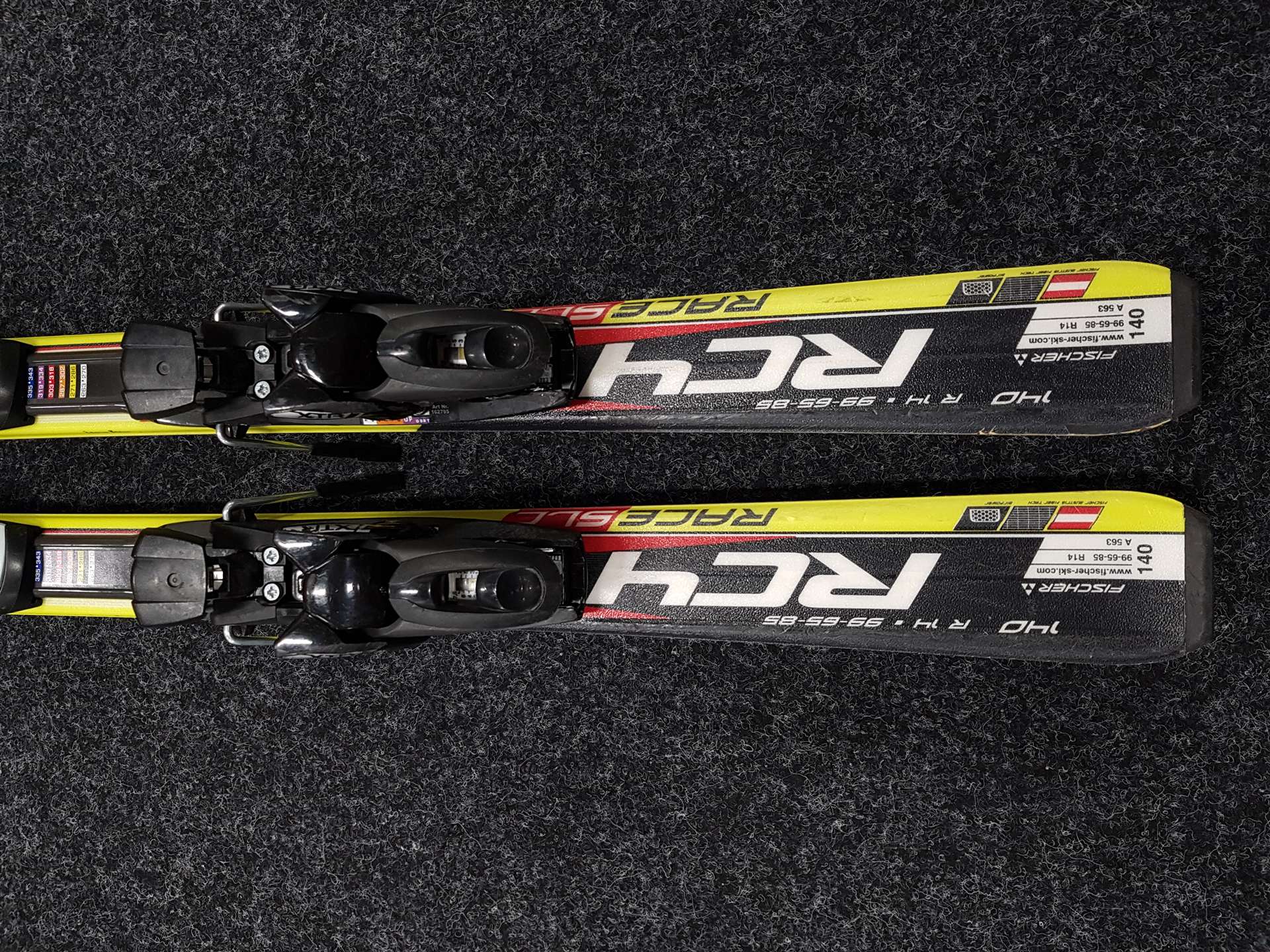 Použité lyže FISCHER RC4 + viazanie Fischer XTR 7,5