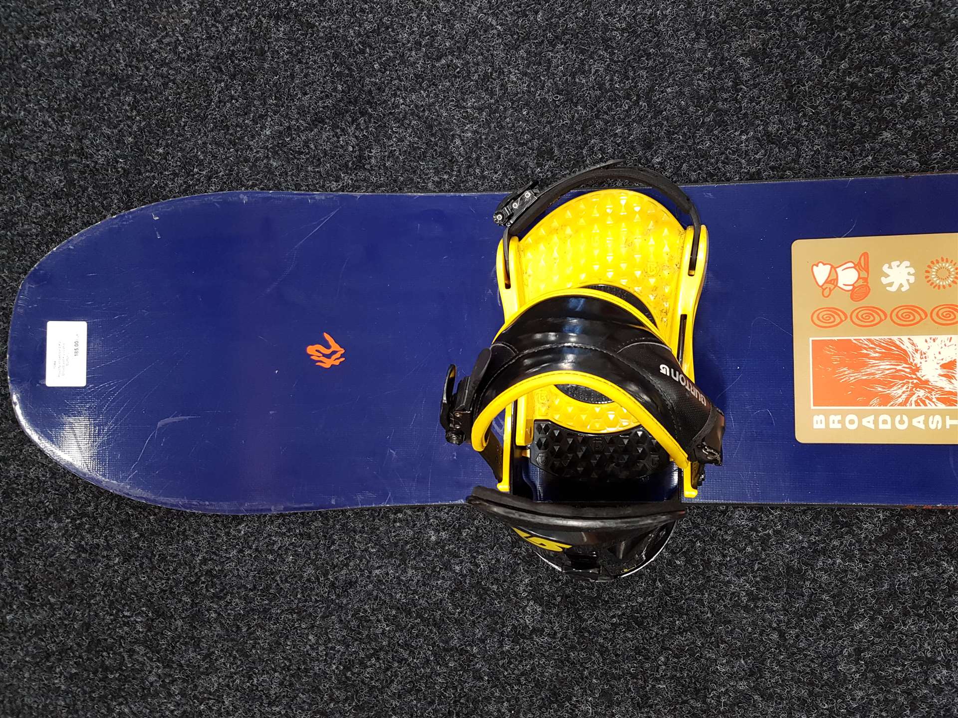 Snowboard K2 Broadcast folosit + legături Burton L