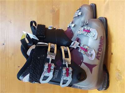 Clăpari de schi ATOMIC Hawx Magna RW 80 second-hand