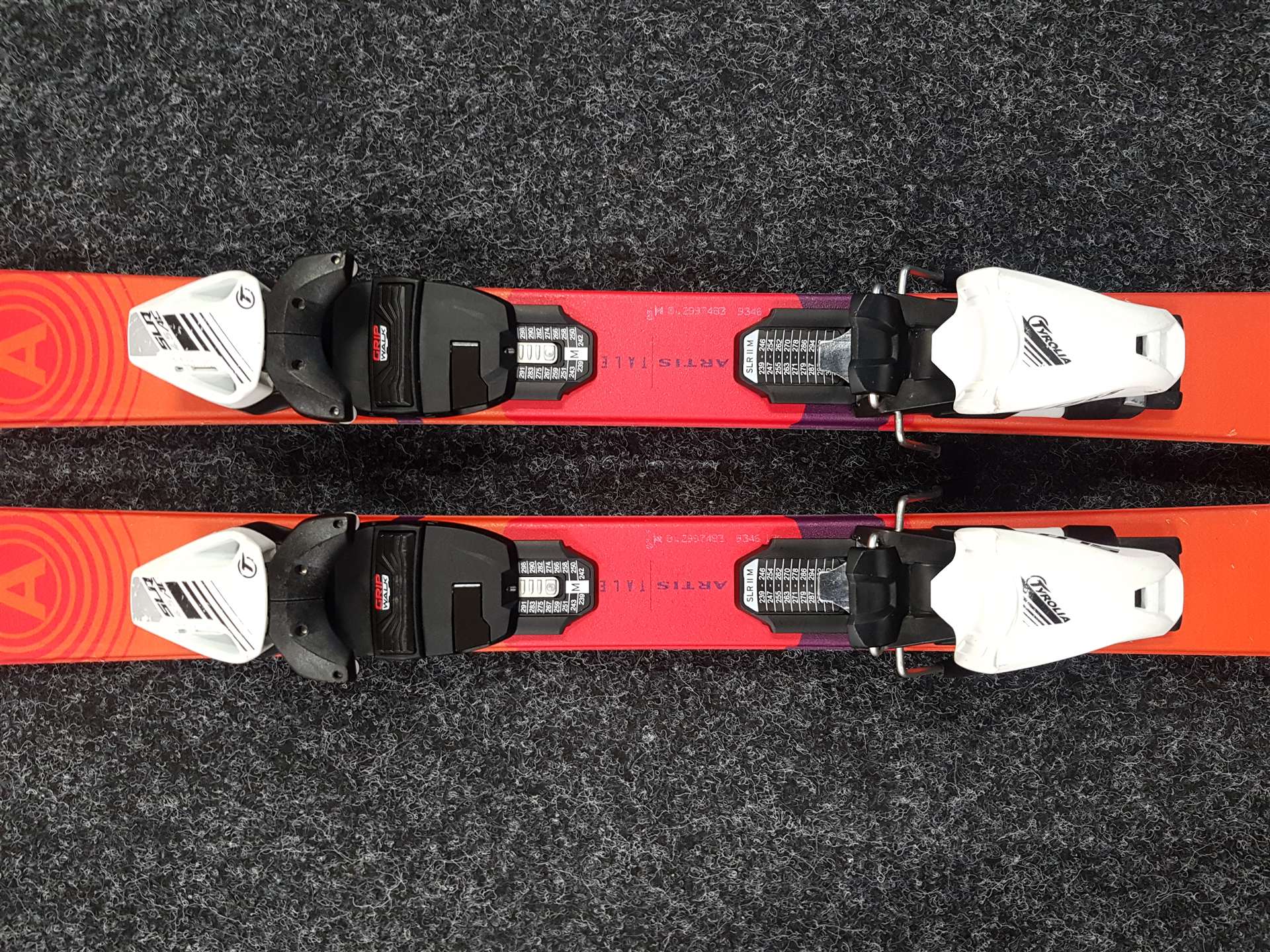 Skis enfant d'occasion ARTIS Talent 120 + fixations Tyrolia SLR 4.5