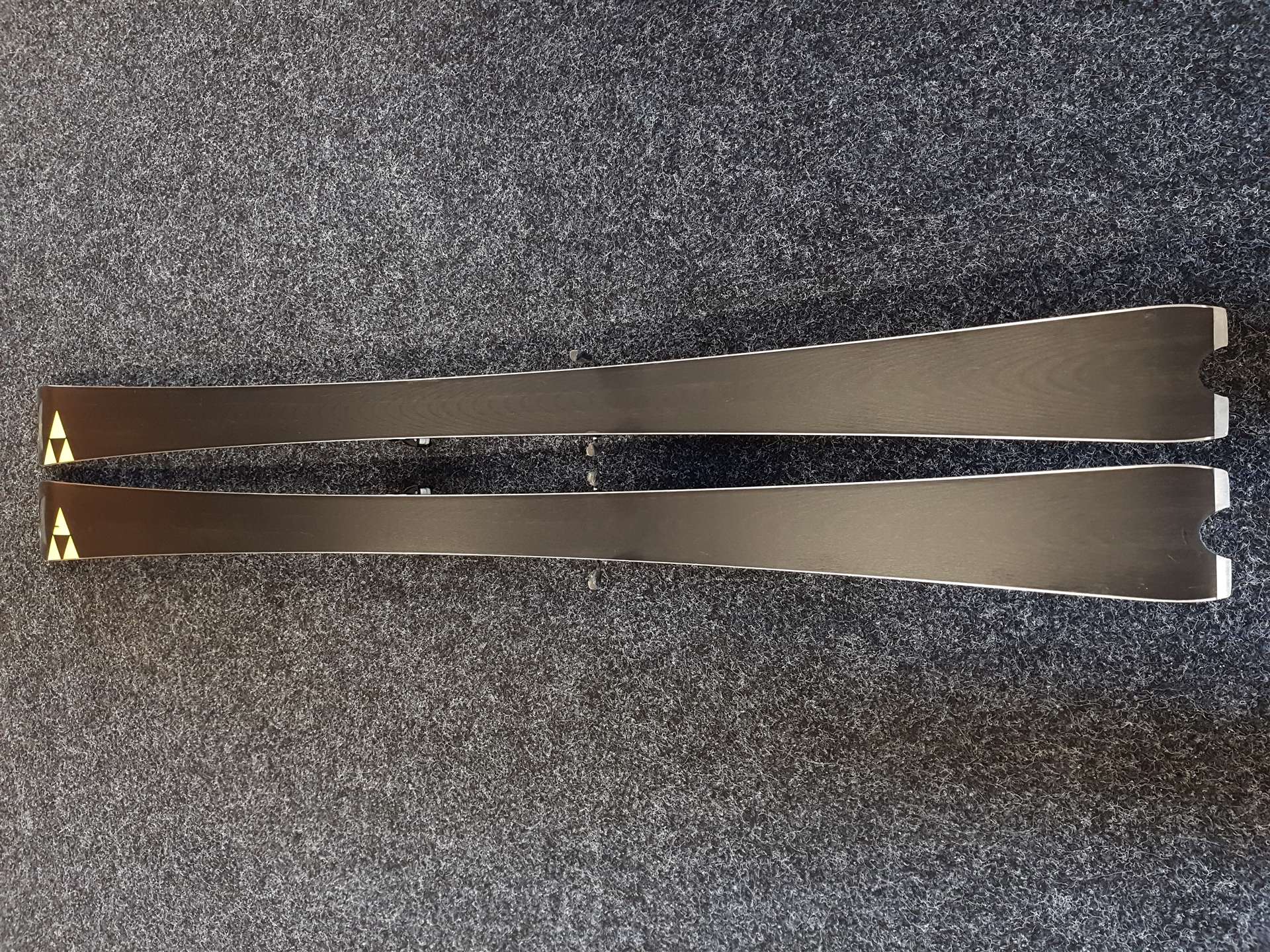 Gebrauchte FISCHER RC4 World Cup SC Ski + Fischer Z12 Bindungen