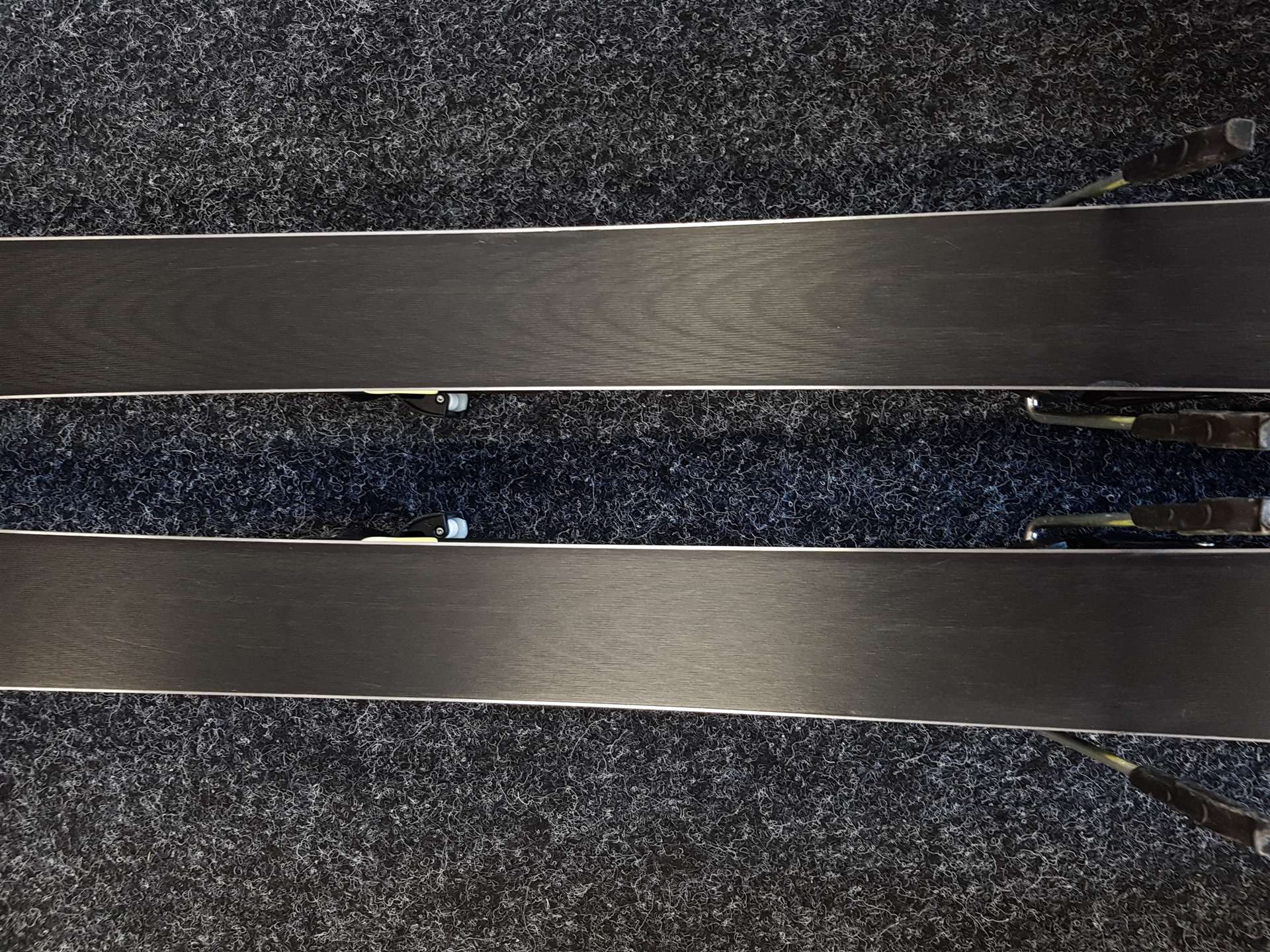 Gebrauchte FISCHER RC4 World Cup SC Ski + Fischer Z12 Bindungen