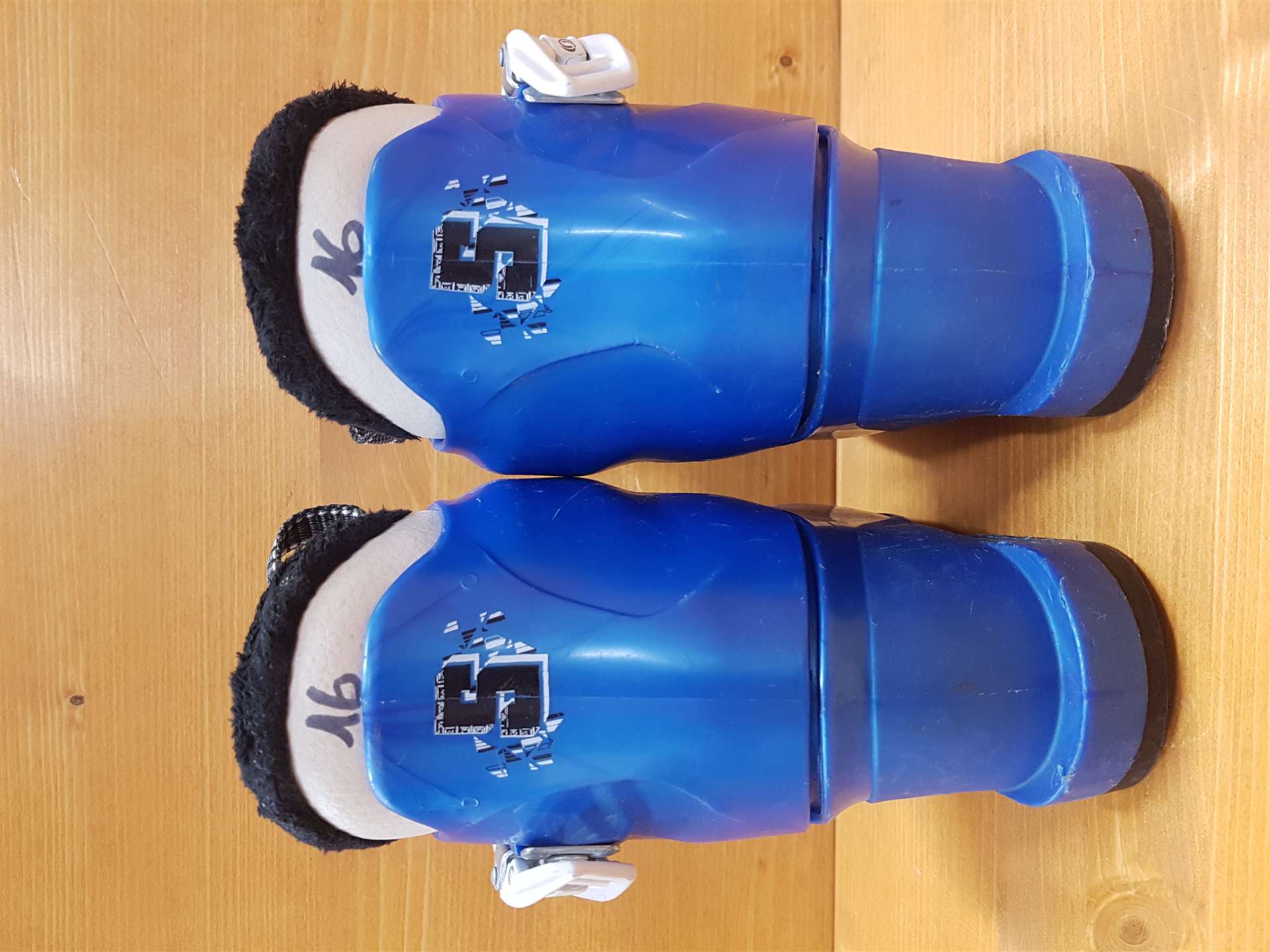 Použité lyžiarky SALOMON T1