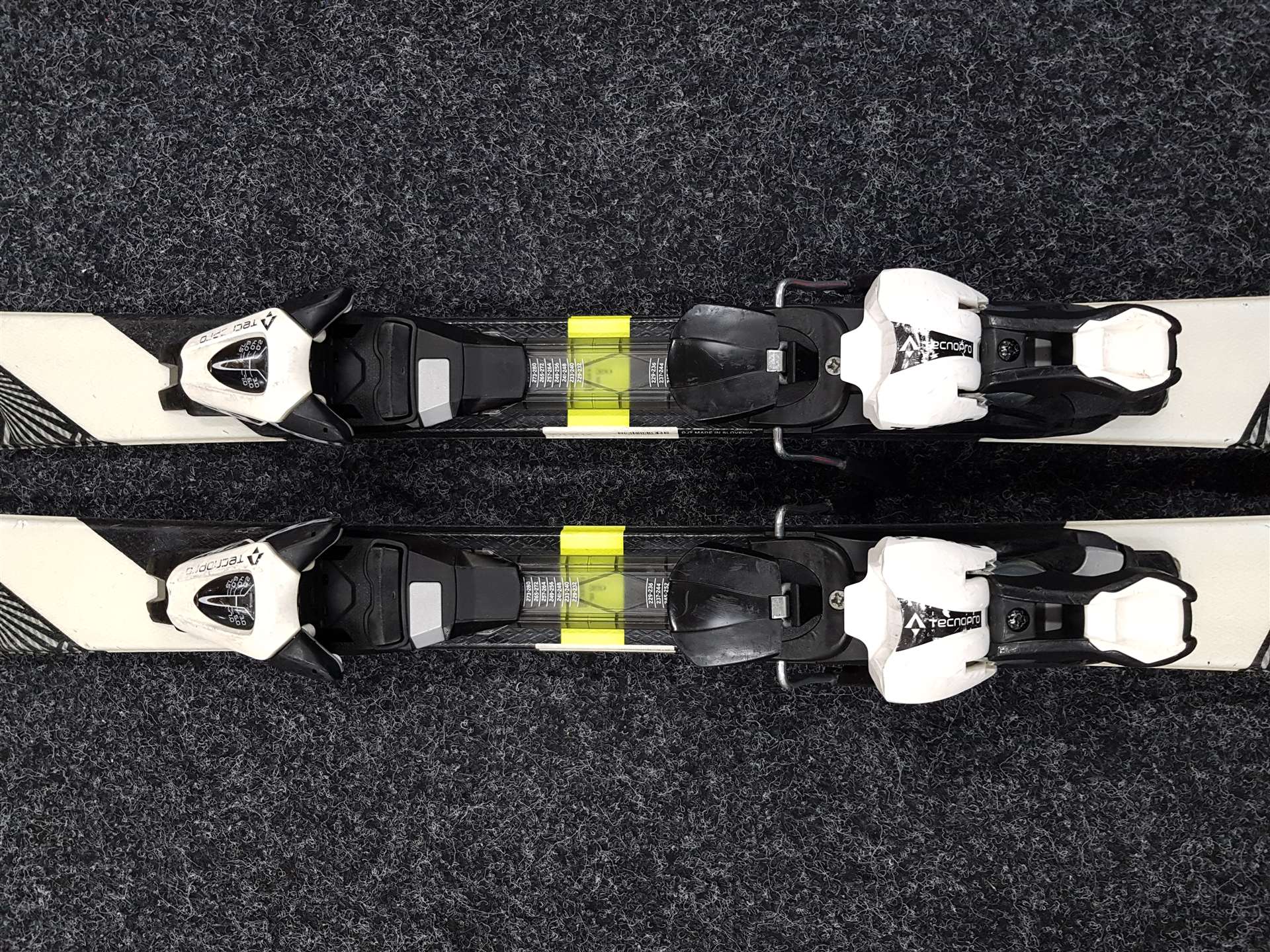 Gebrauchte Kinderski TECNOPRO Team 66 + Bindungen Tecnopro TL 75