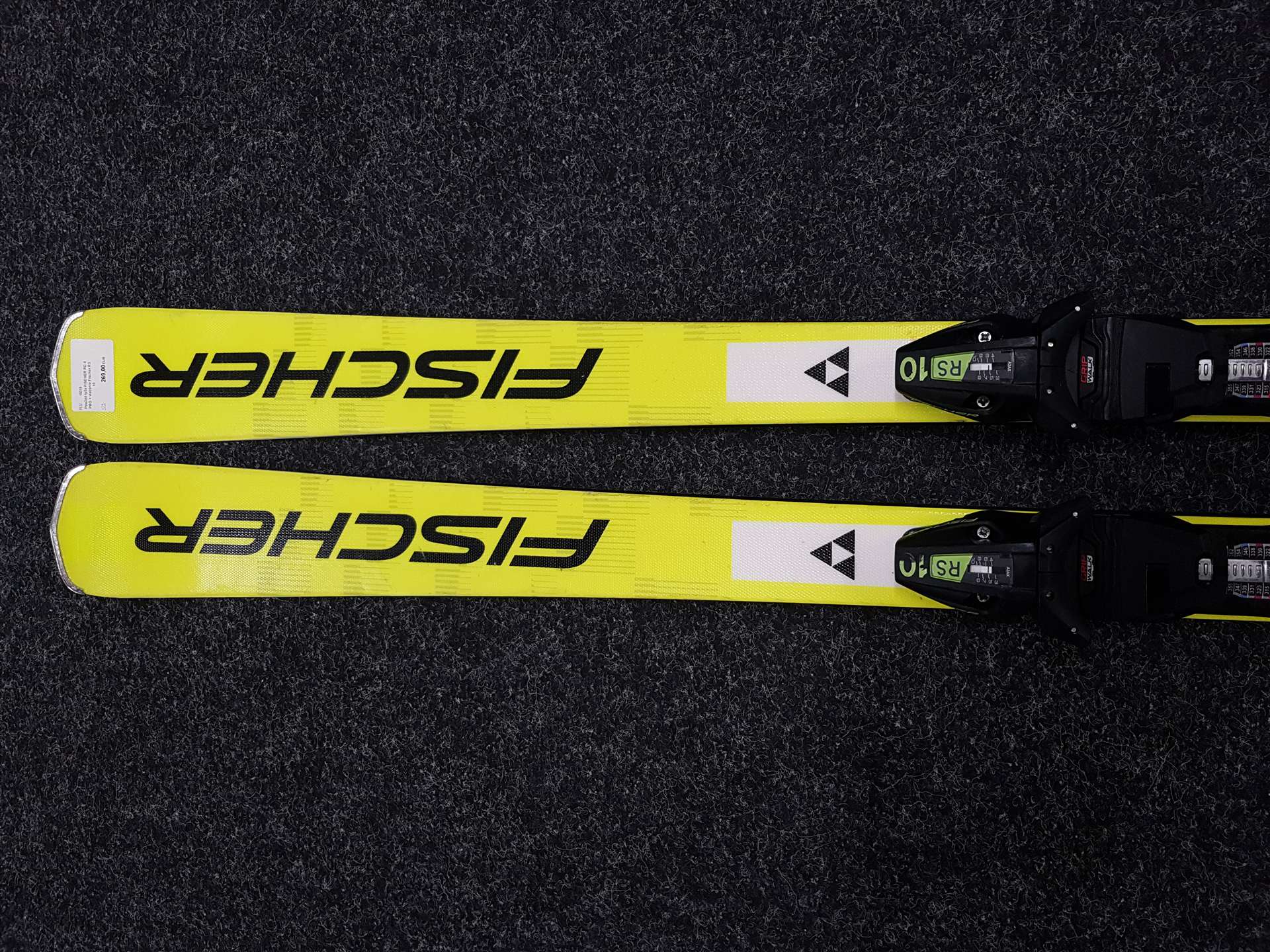 Gebrauchte FISCHER RC 4 PRO Ski + Fischer RS 10 Bindungen