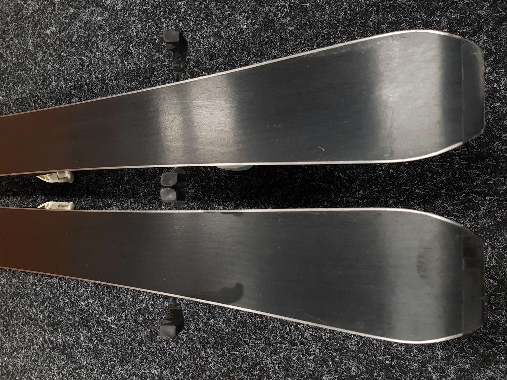 Gebrauchte Kinderski ATOMIC PISTE ROCKER + Bindungen Atomic 4.5