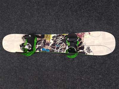 Rabljeni ATOMIC Axum snowboard + Burton vezovi veličina L
