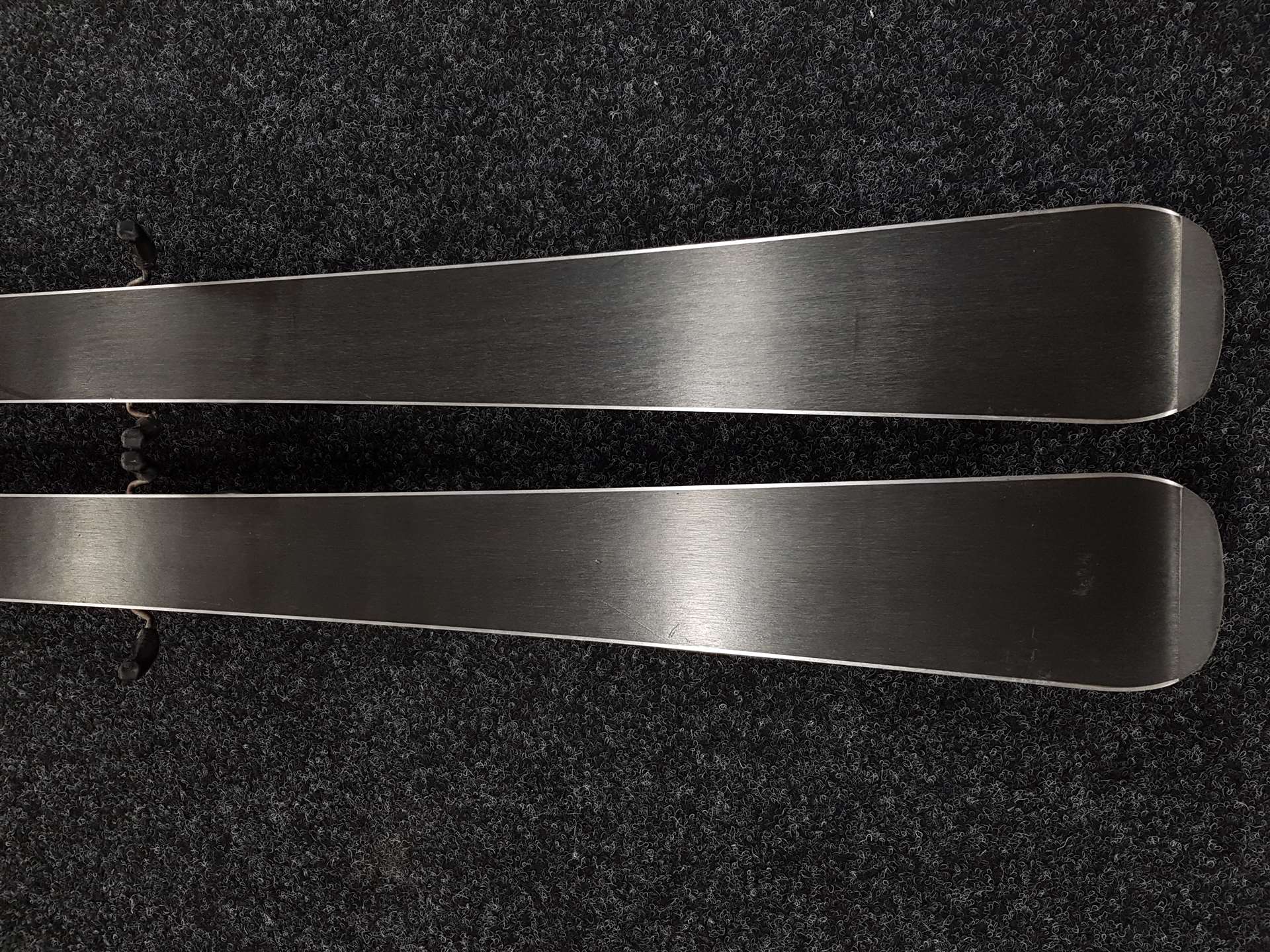 Schiuri Elan Active folosite + legături Elan 10