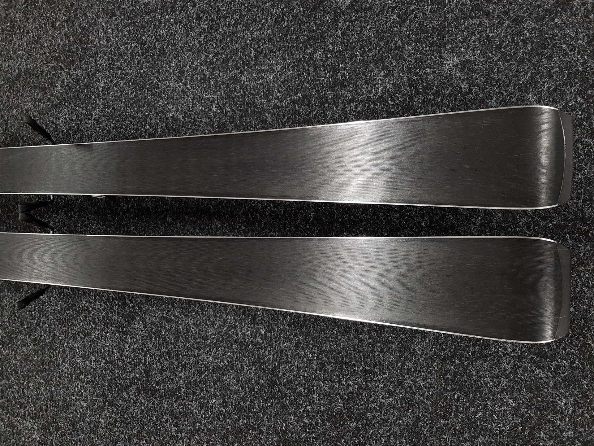 Gebrauchte BLIZZARD Quattro RS Ski + Marker Xcell 14 Bindungen