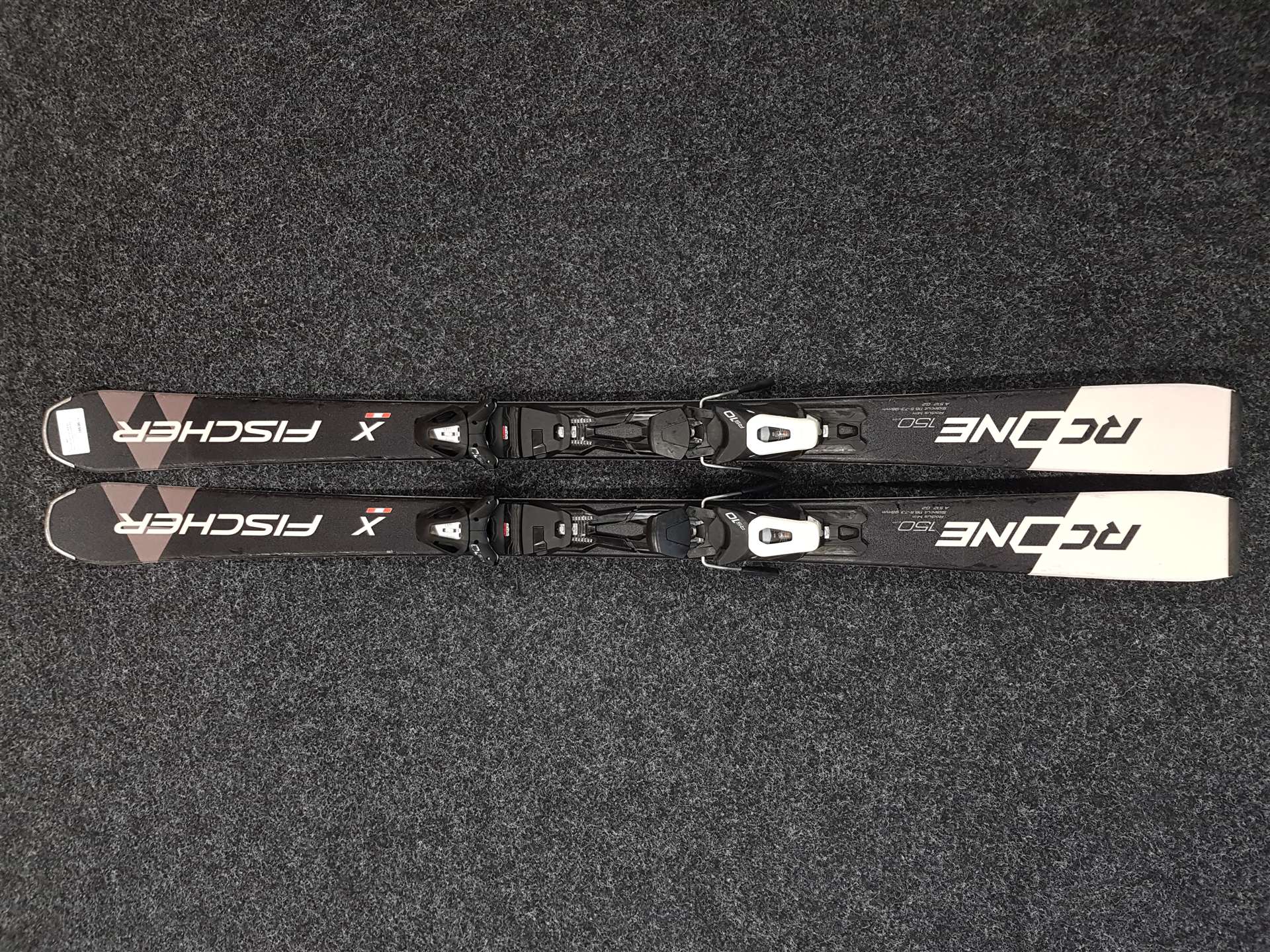 Sci FISCHER RC One usati + attacchi Fischer RS 10