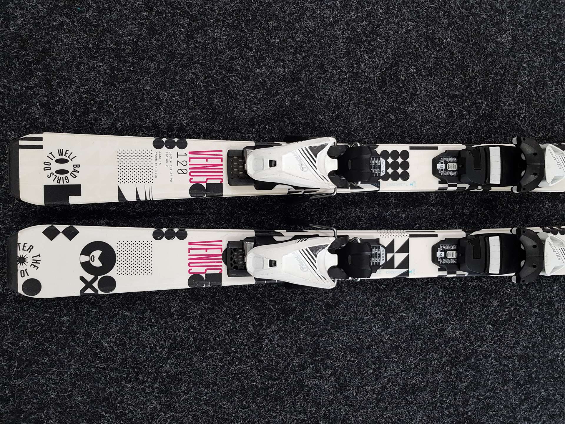 Skis enfant d'occasion SPORTEN Venus + fixations Tyrolia SLR 4.5