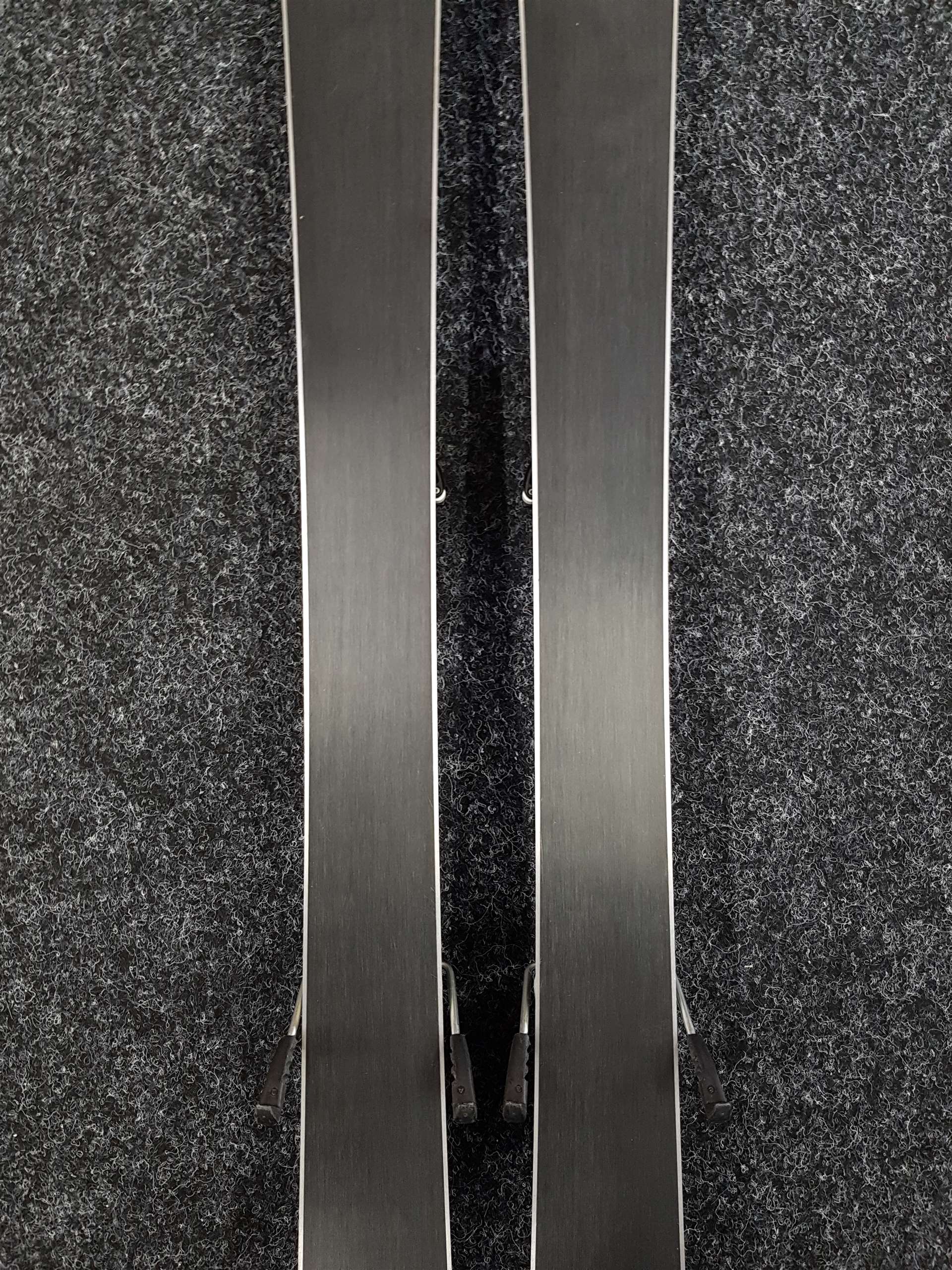 Skis enfant d'occasion SPORTEN Venus + fixations Tyrolia SLR 4.5