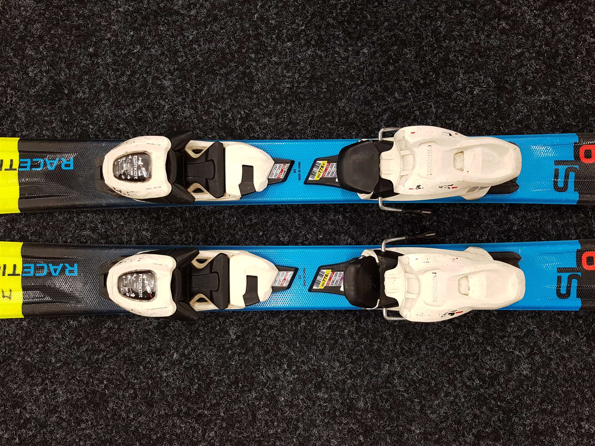 Gebrauchte VOLKL Racetiger SL 9 Skier + Marker 4.5 Bindungen