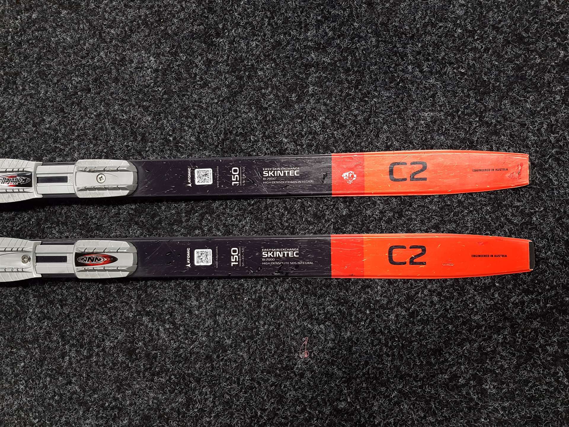 Schiuri de fond Atomic Skintec PRO C2 folosite + legături NNN Rottefella