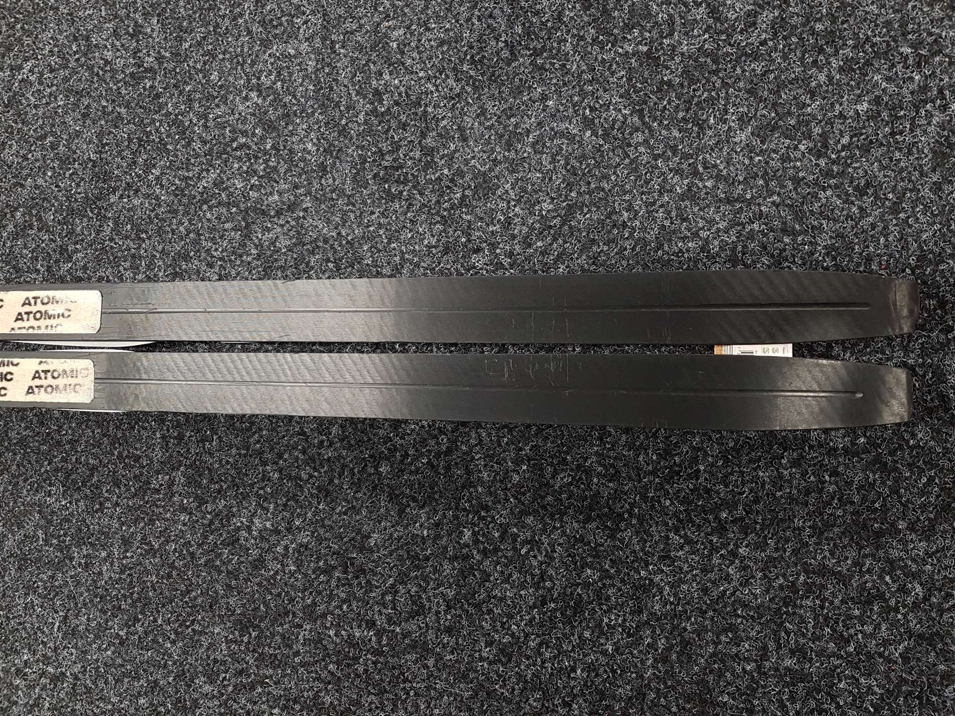 Schiuri de fond Atomic Skintec PRO C2 folosite + legături NNN Rottefella