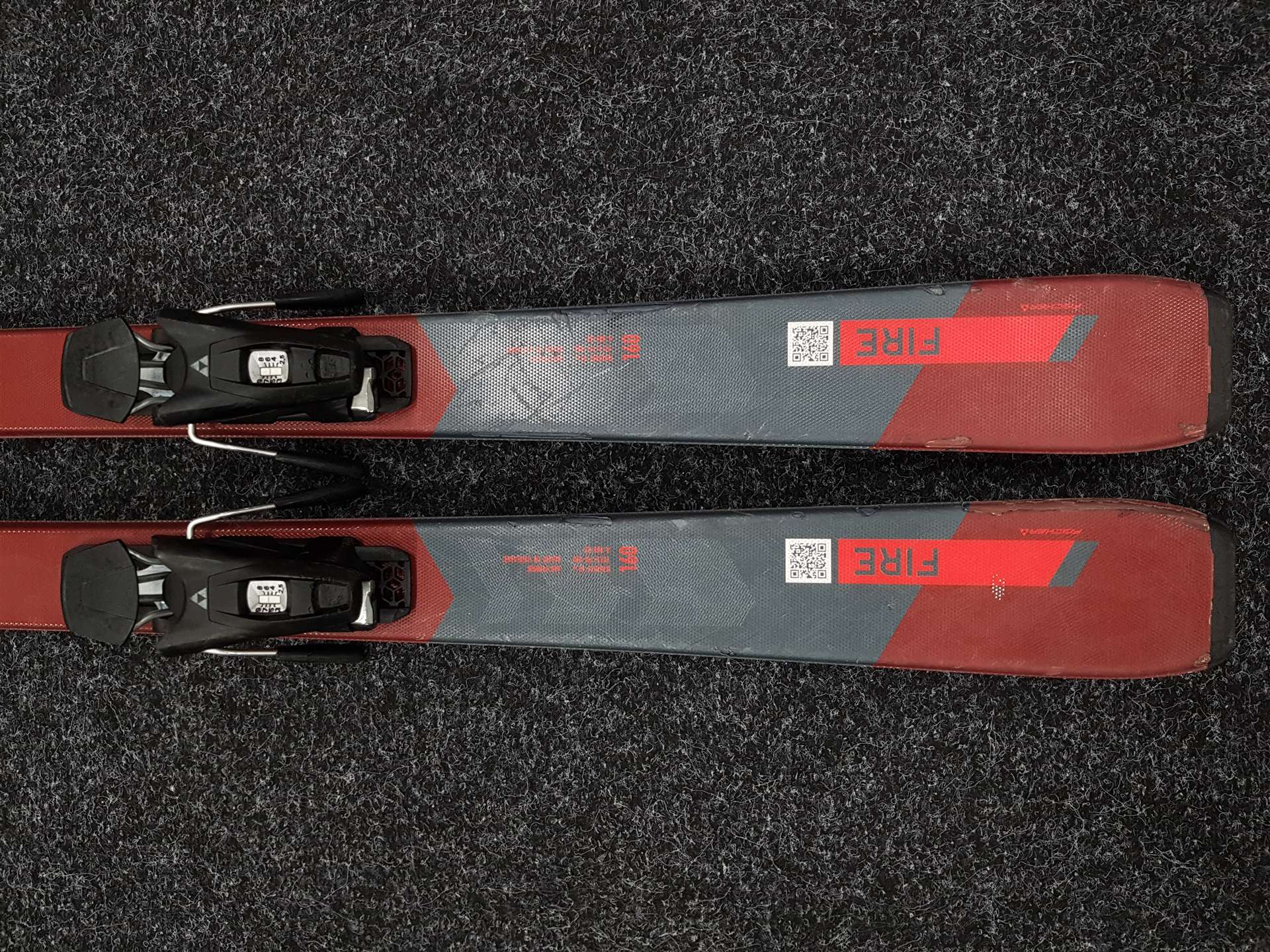 Gebrauchte FISCHER Fire Ski + Fischer RS 9 Bindungen