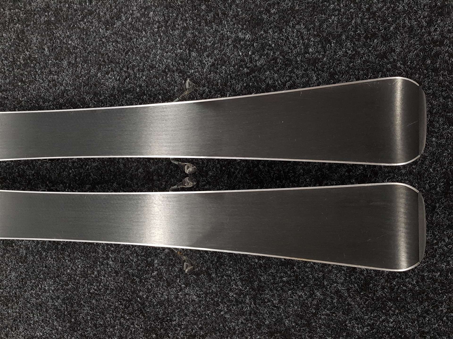 Gebrauchte NORDICA Dobermann Team Race Ski + Marker 4.5 Bindungen
